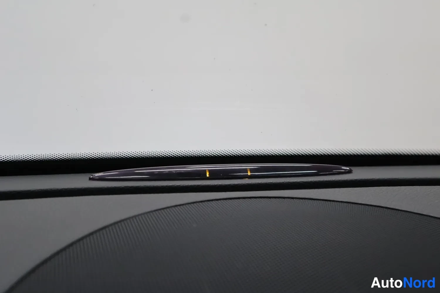 Musta Mercedes-Benz E 220 CDI 2006, yksityiskohta, kuva 18