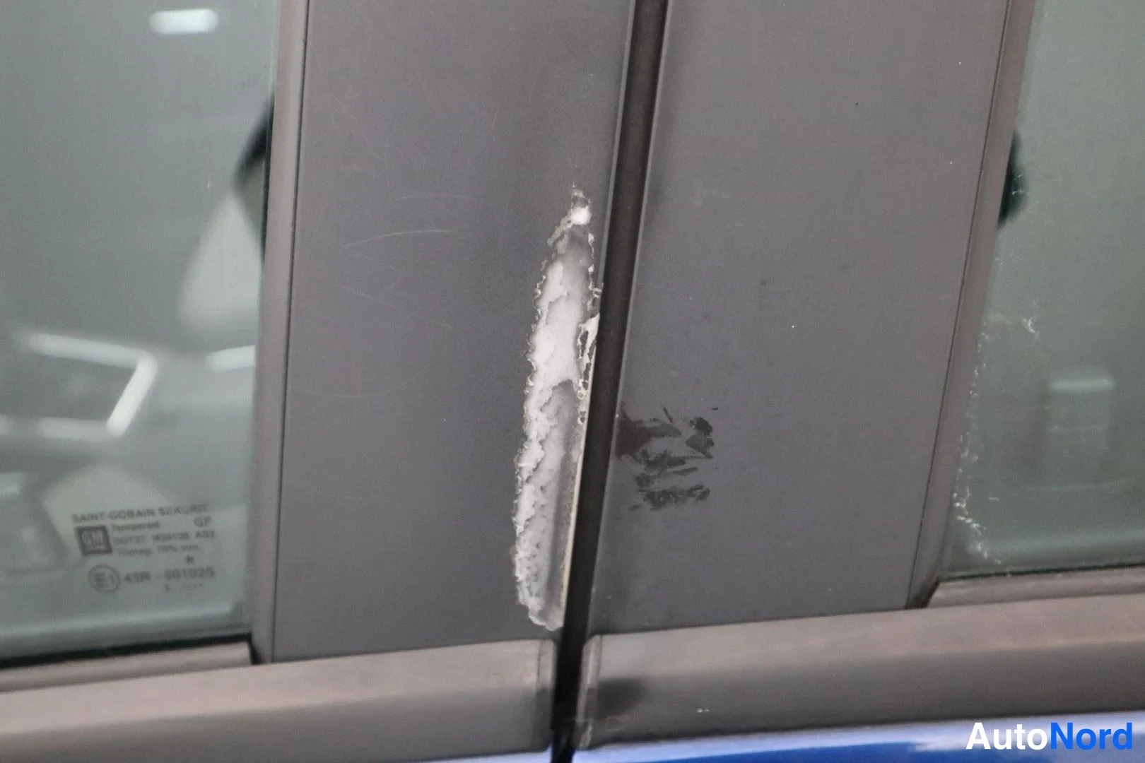 Sininen Opel Vectra 2003, yksityiskohta, kuva 21