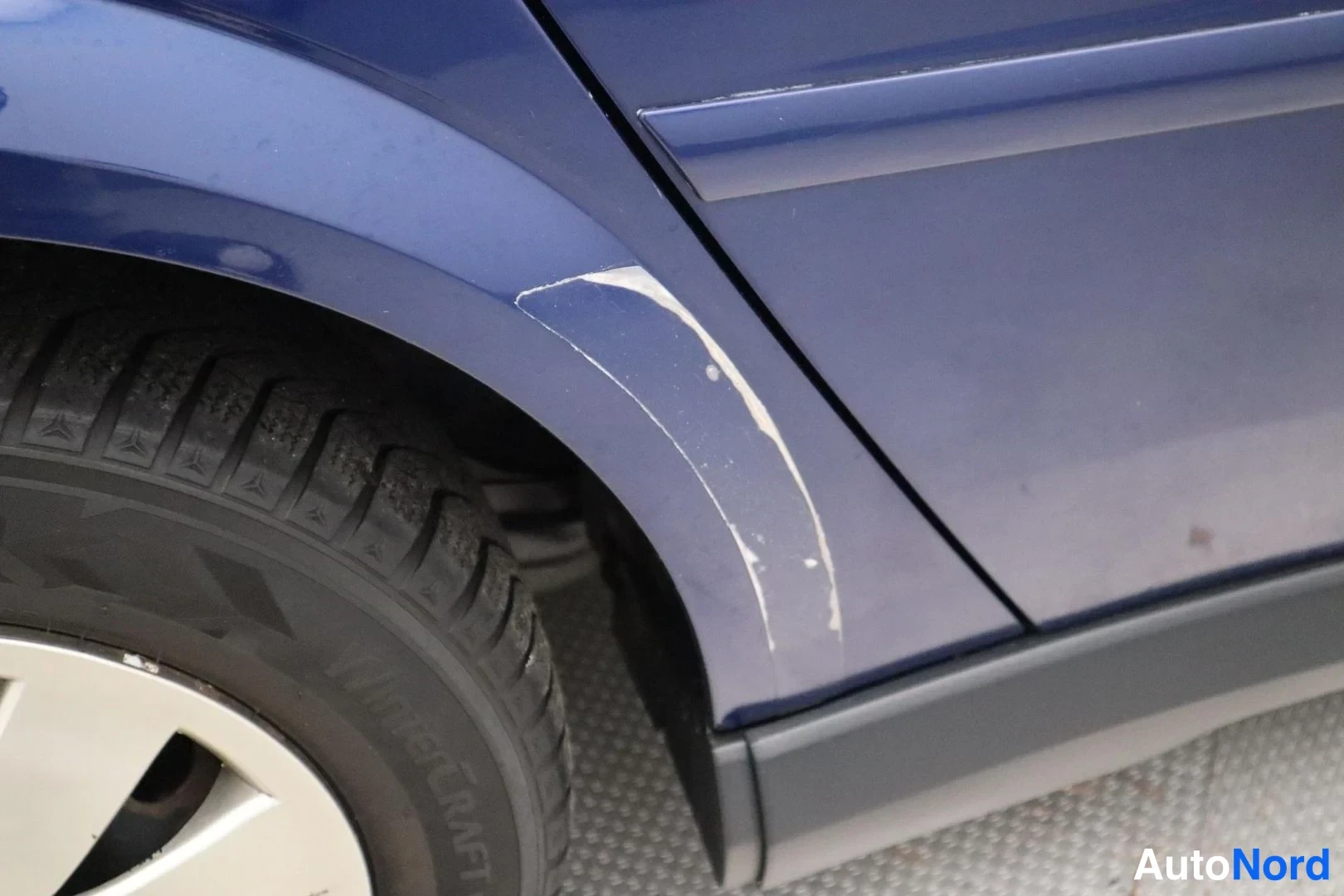 Sininen Opel Vectra 2003, yksityiskohta, kuva 22