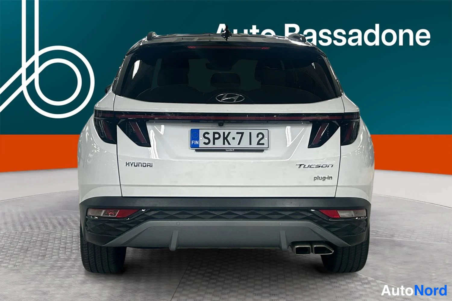 Valkoinen Hyundai Tucson 2024, takaa, kuva 8