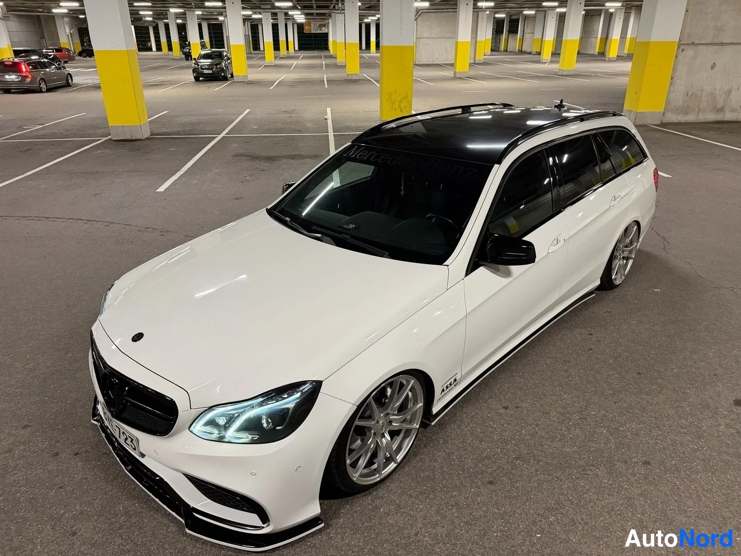 Valkoinen Mercedes-Benz E 200 CDI 2014, etuviisto, keula vasemmalle, kuva 3