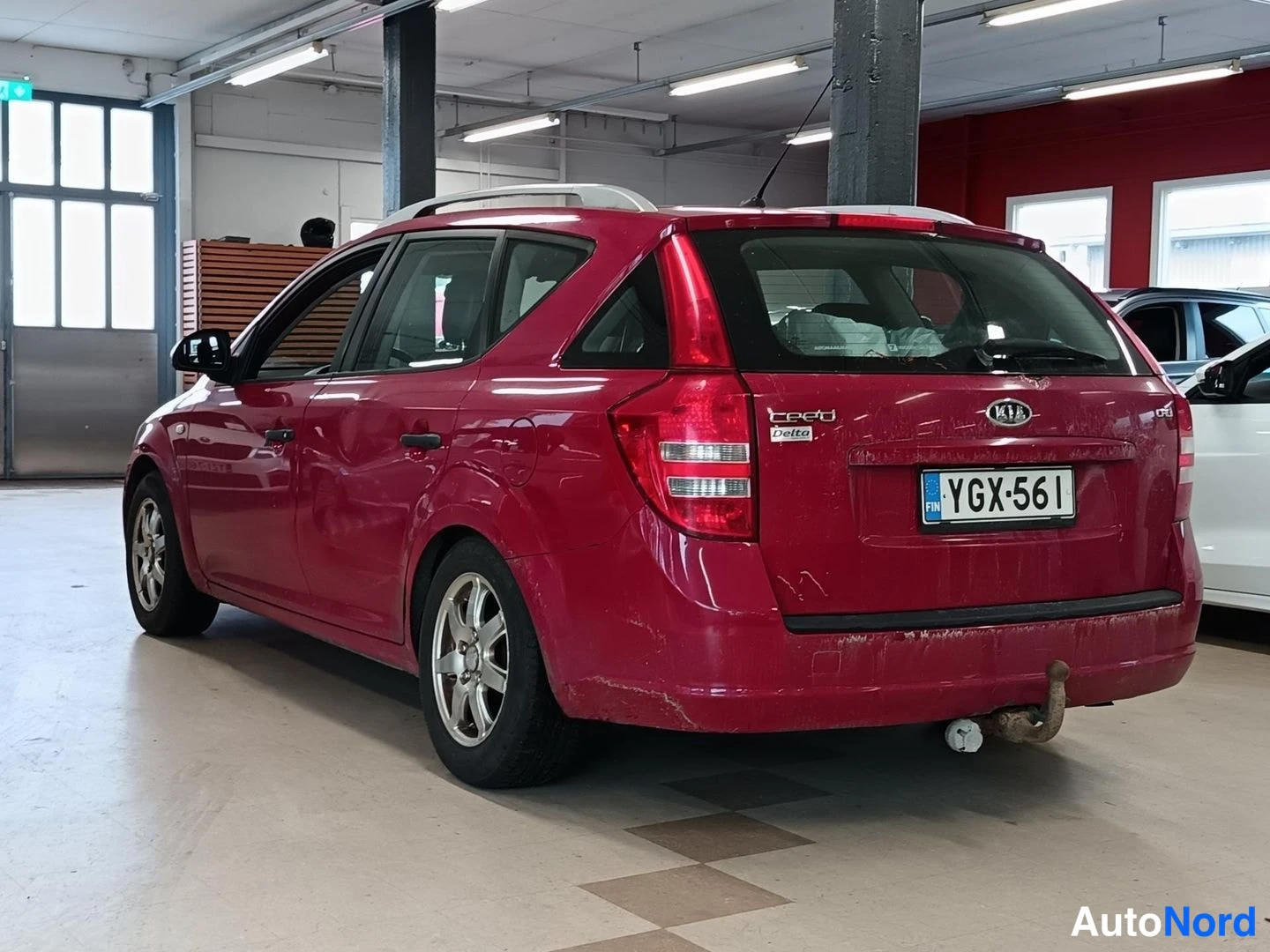 Punainen Kia Ceed 2008, takaviisto, kuva 3