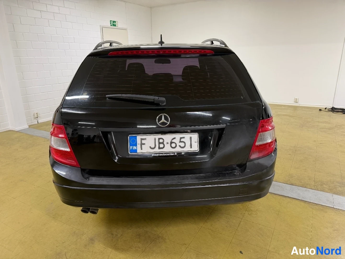 Musta Mercedes-Benz C 200 CDI 2009, takaa, kuva 8