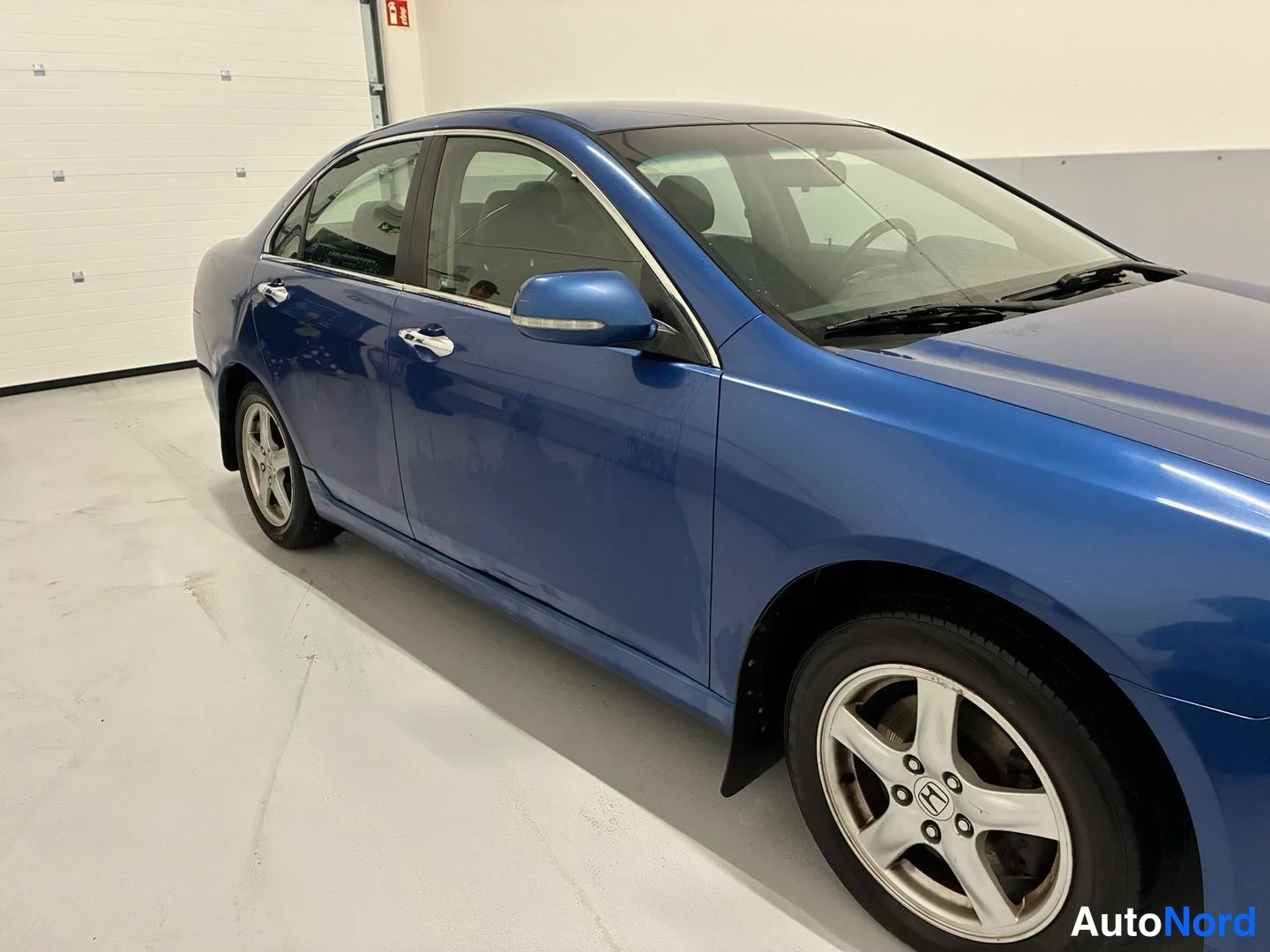 Blue Honda Accord Sedan 2004, side, photo 5