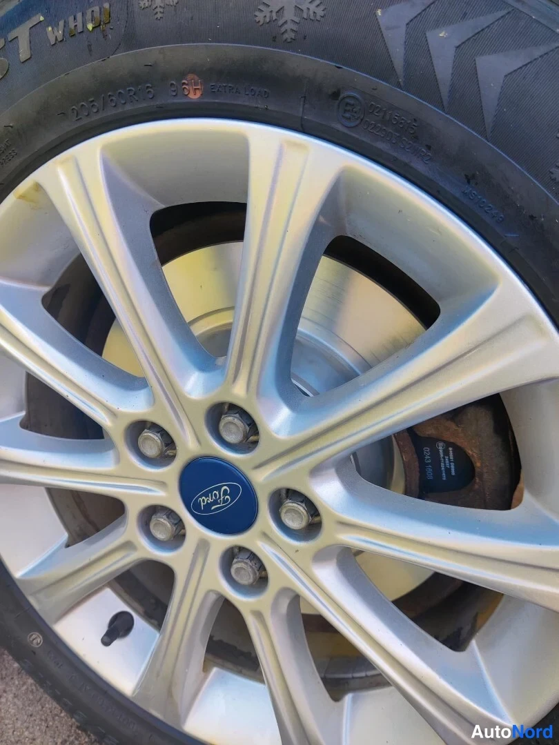 Harmaa Ford Mondeo 2012, yksityiskohta, kuva 12