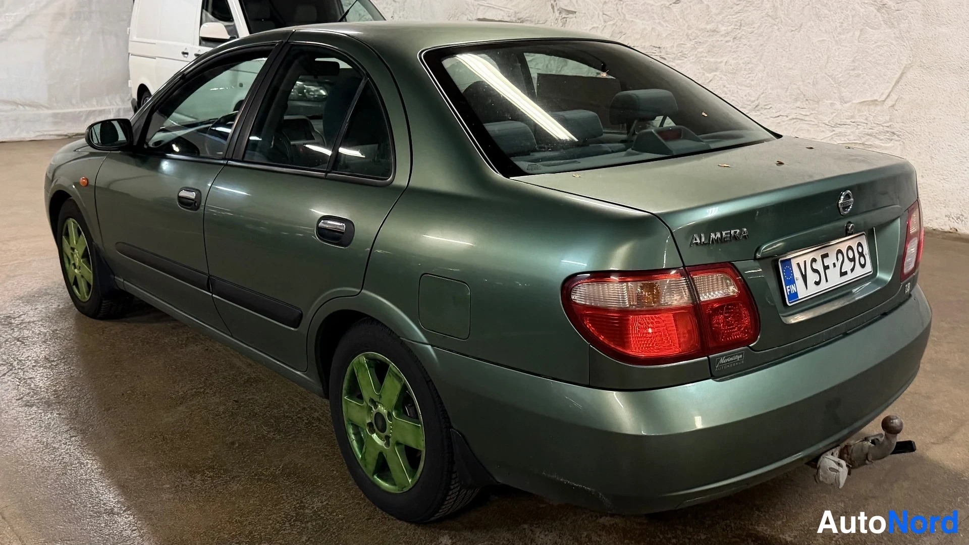 Vihreä Nissan Almera 2003, takaviisto, kuva 7
