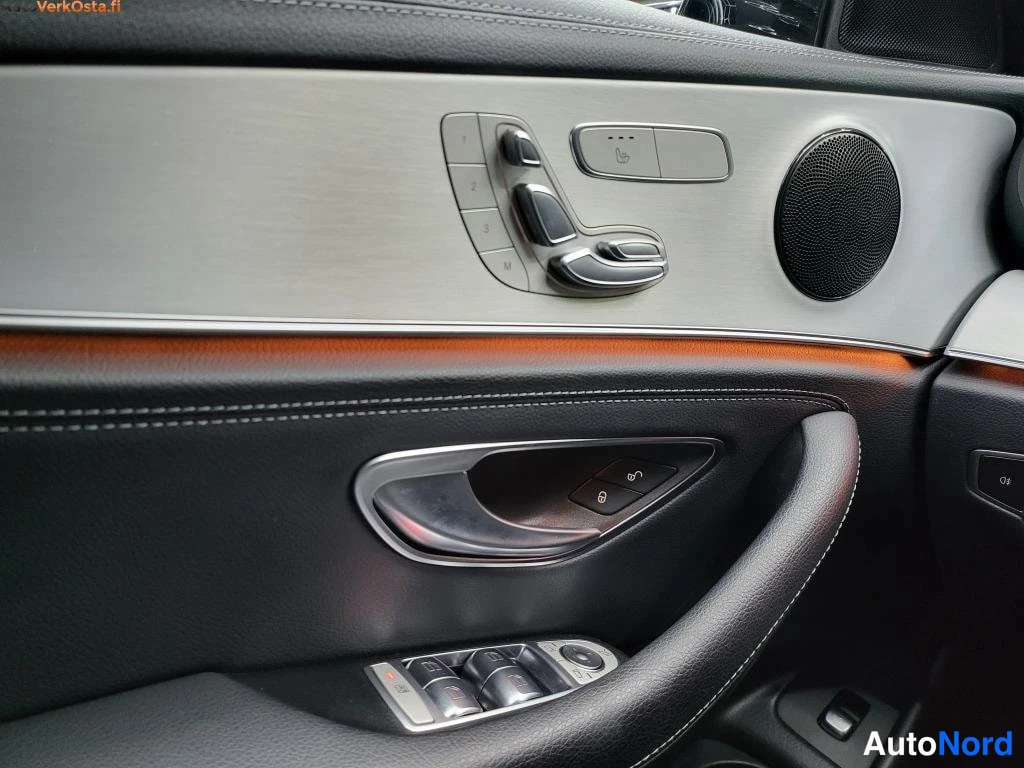 Musta Mercedes-Benz E 400 d 4MATIC 2020, yksityiskohta, kuva 18