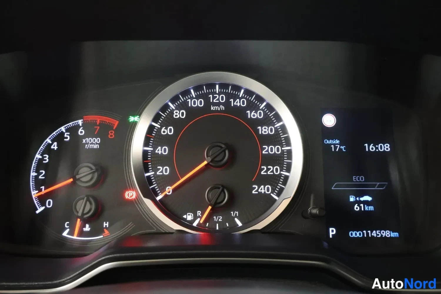 Ruskea Toyota Corolla Touring 2020, kuva 20