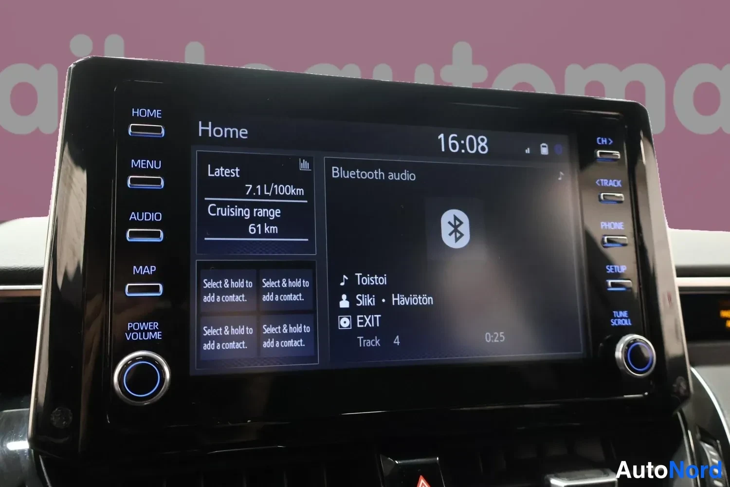 Ruskea Toyota Corolla Touring 2020, yksityiskohta, kuva 18