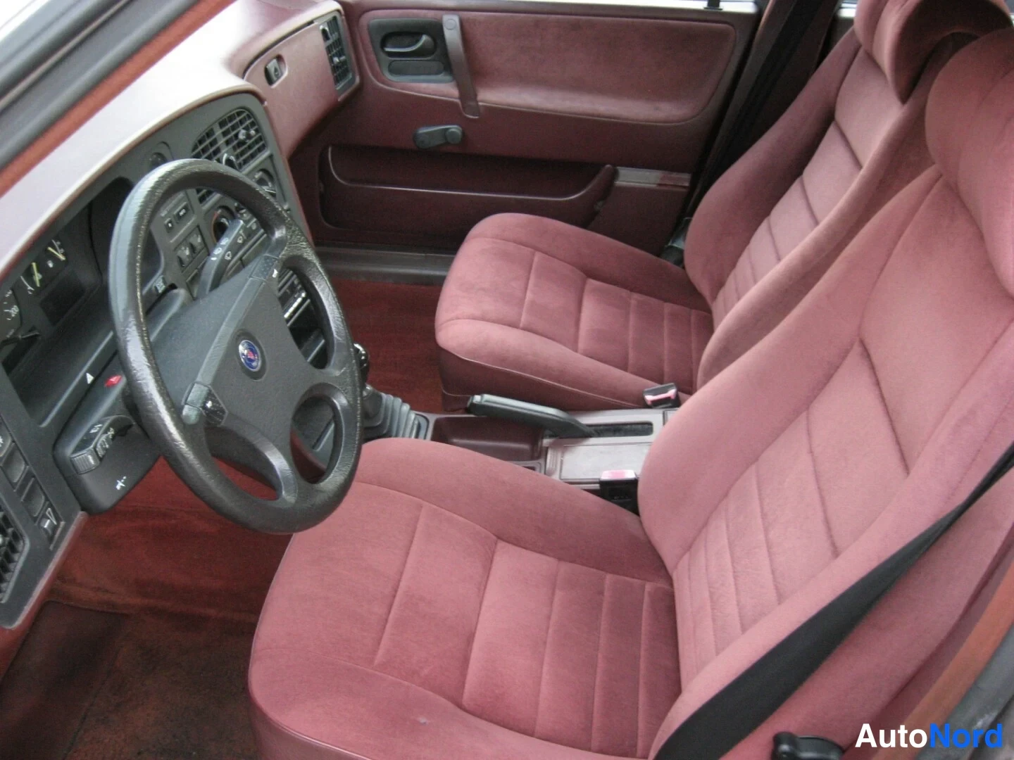Harmaa Saab 9000 1988, etuistuimet, kuva 6