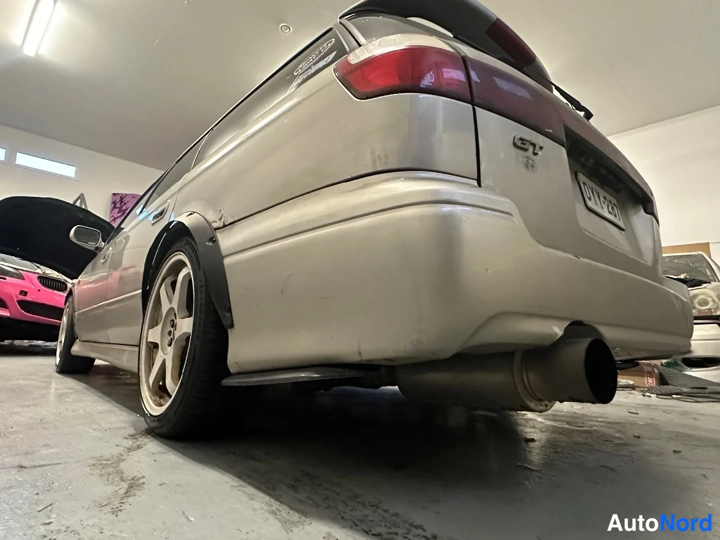 Silver Subaru Legacy 1998, rear three-quarter, photo 5