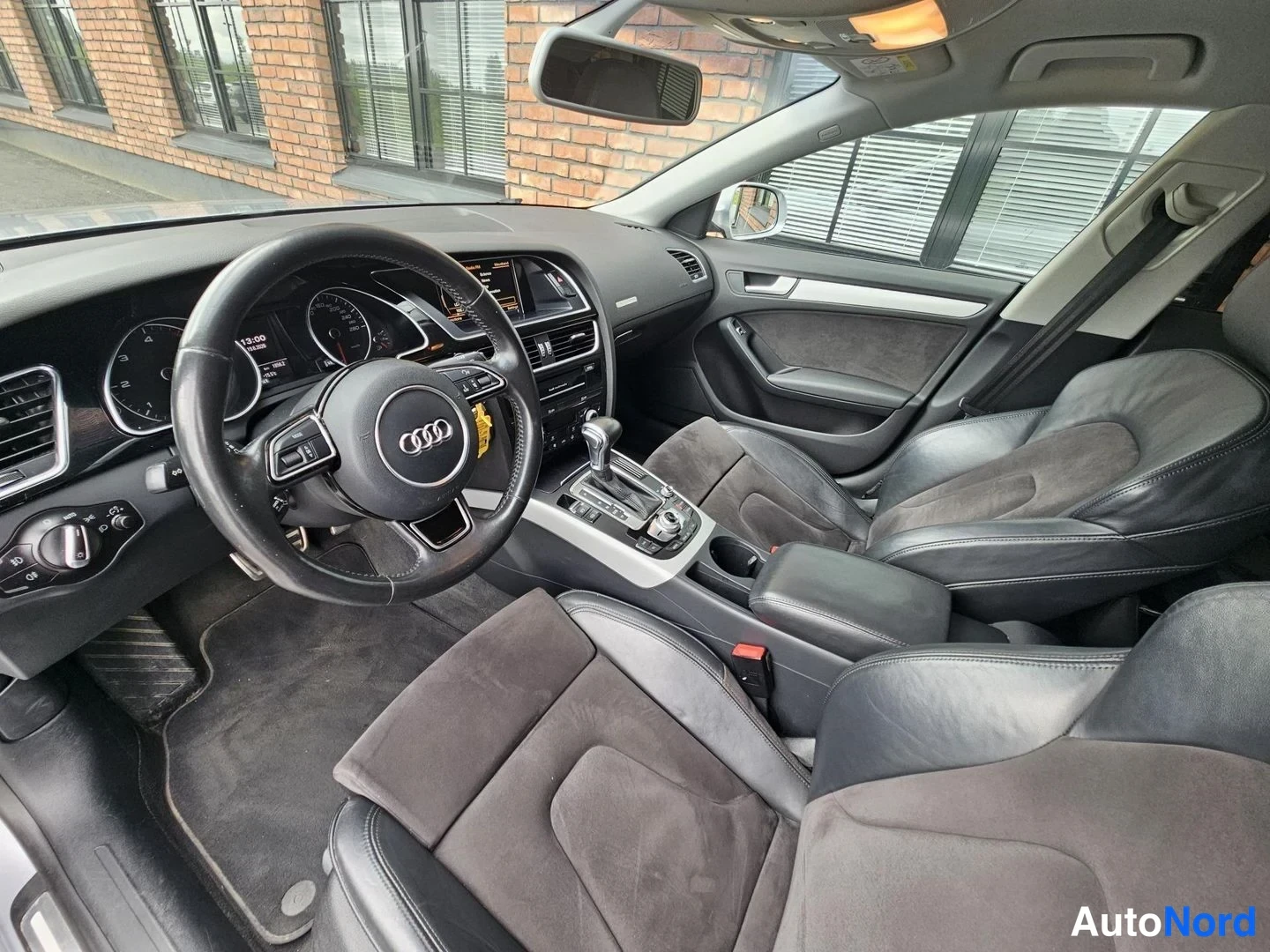Silver Audi A5 2016, cockpit, photo 12