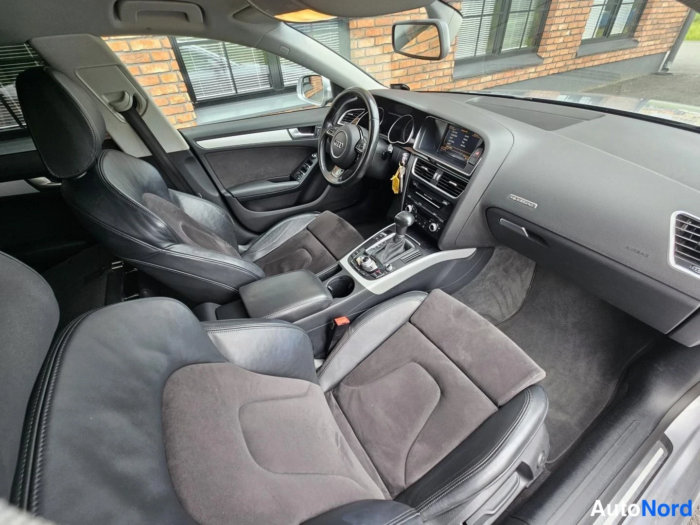 Silver Audi A5 2016, front seats, photo 16