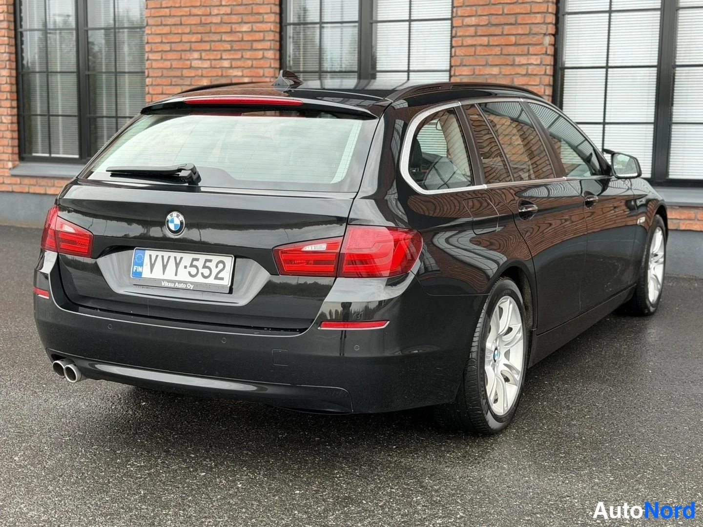 Black BMW 520d 2012, rear three-quarter, photo 11