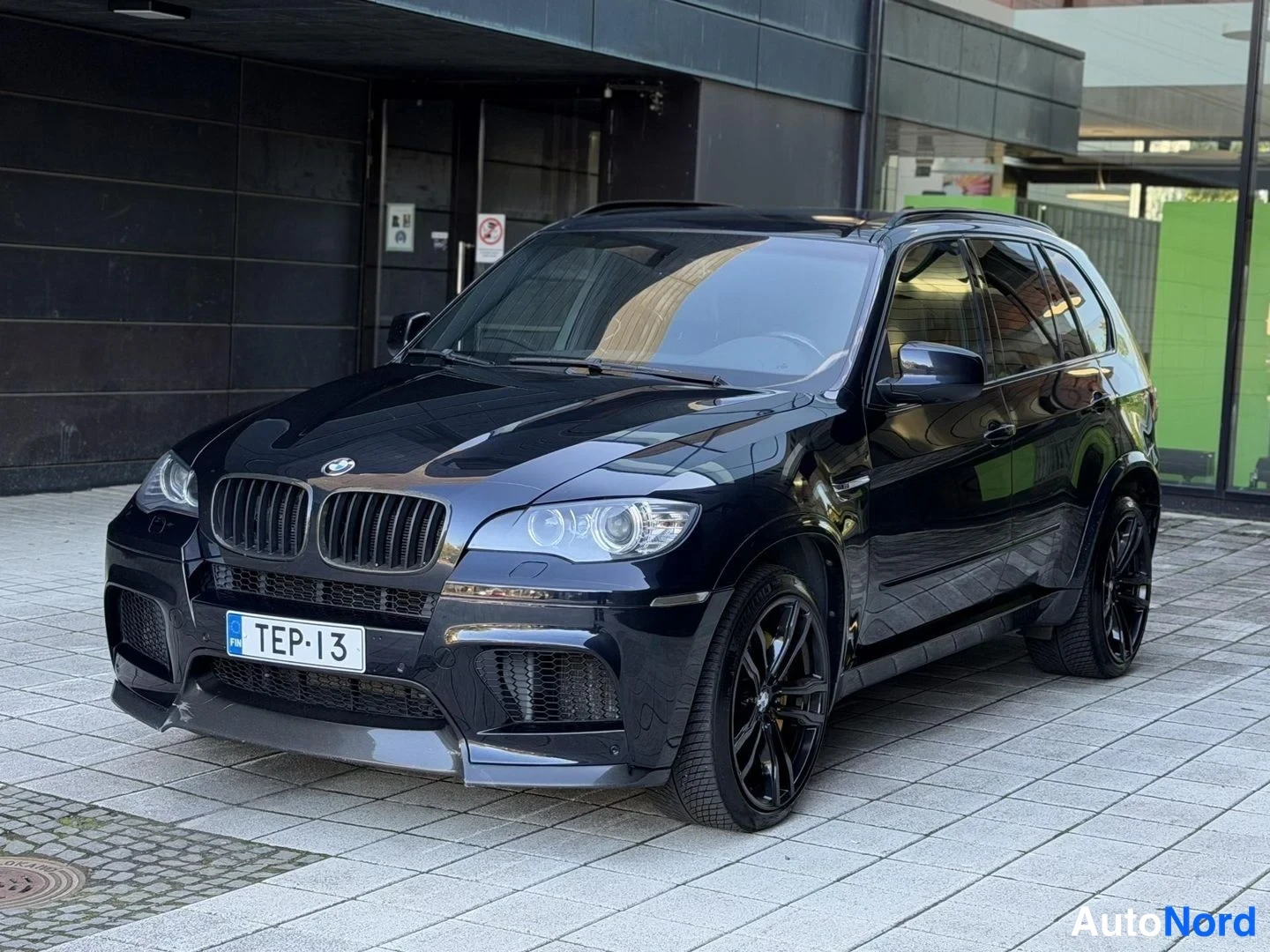 BMW X5 M 555 hp 2010