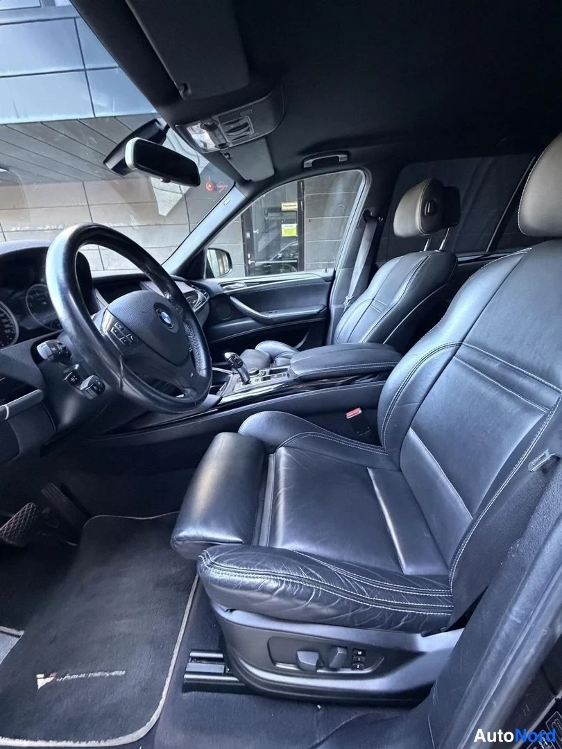 Black BMW X5 2010, front seats, photo 20
