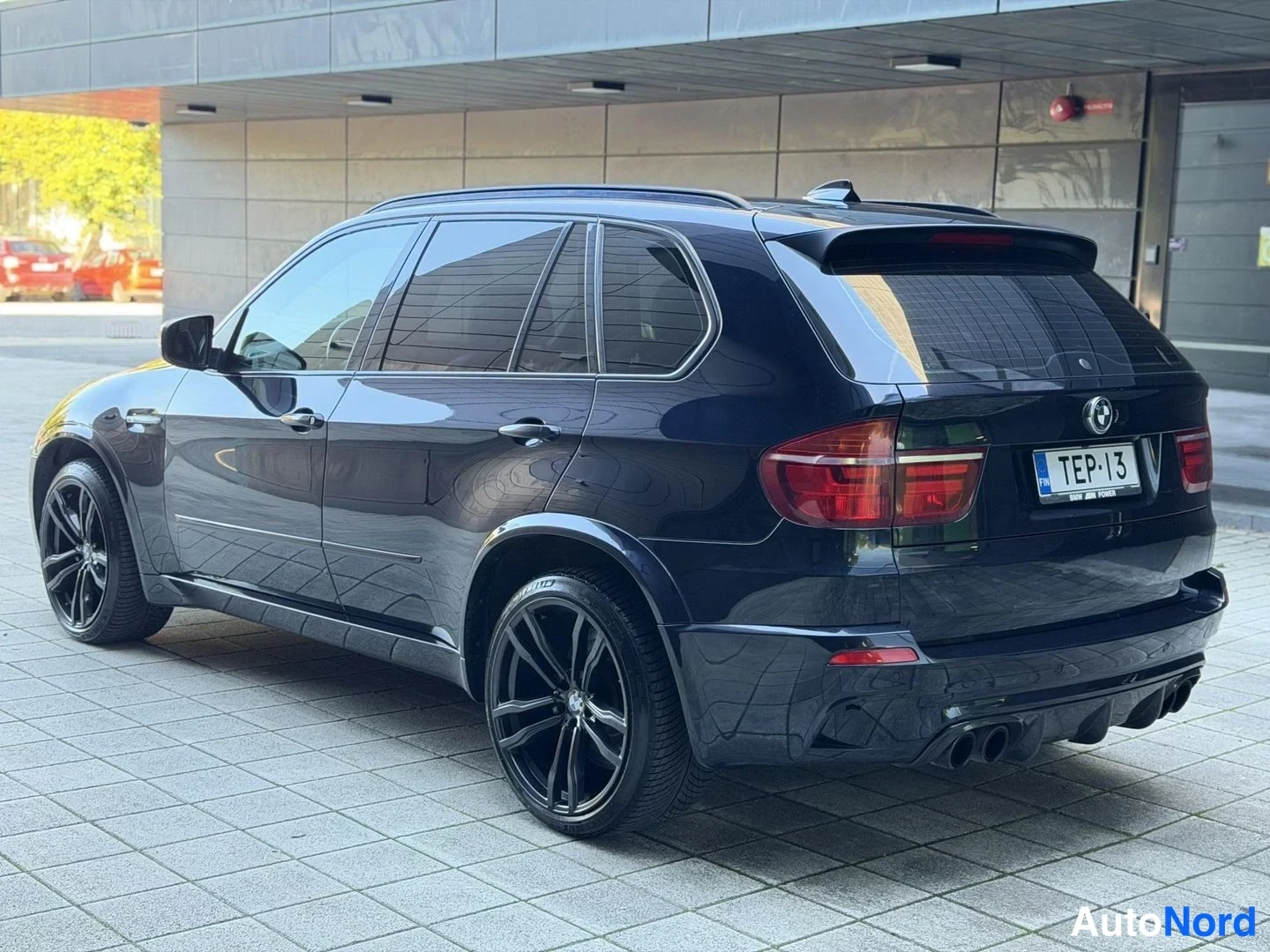 Black BMW X5 2010, rear three-quarter, photo 8