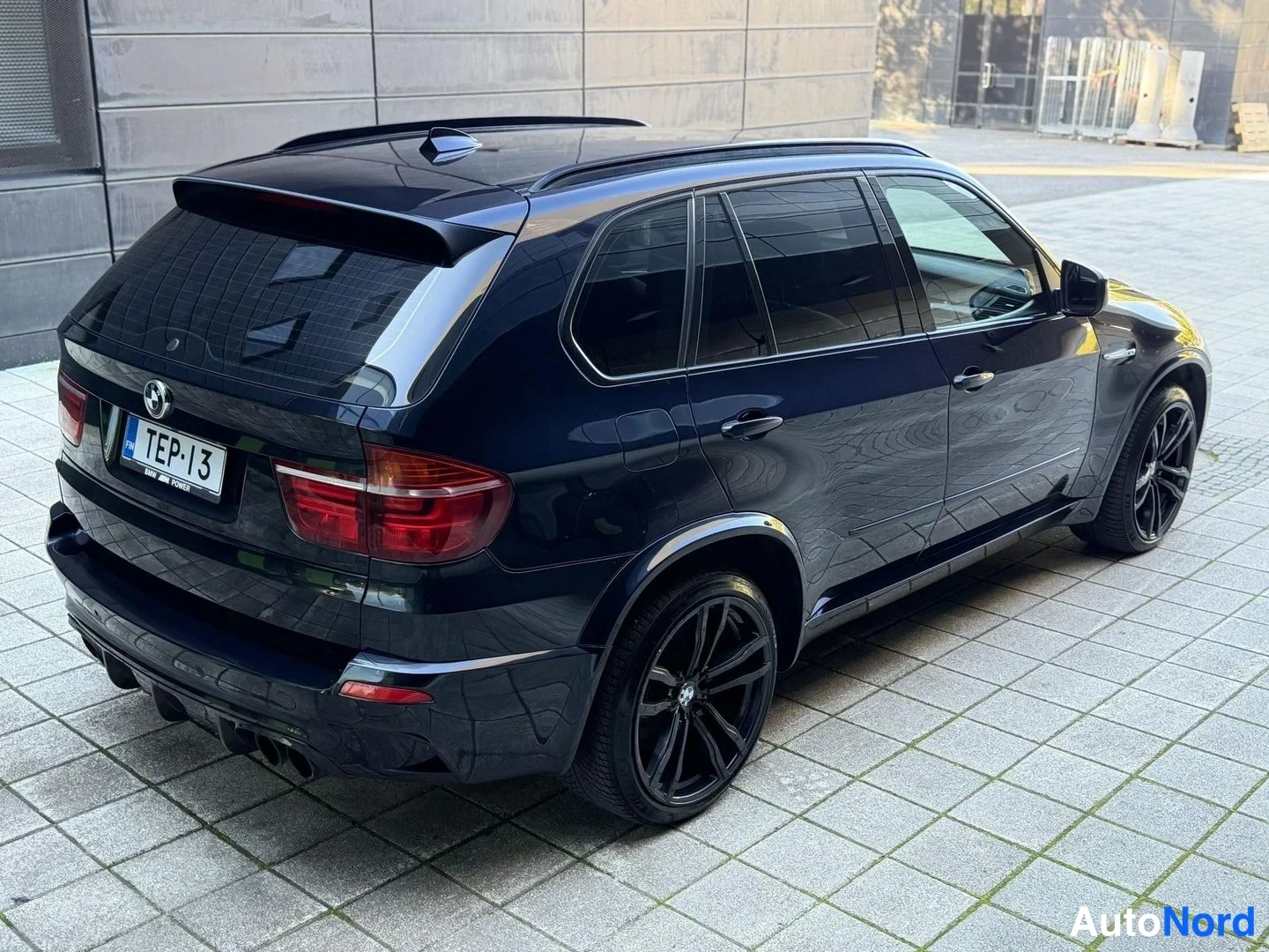 Black BMW X5 2010, rear three-quarter, photo 11