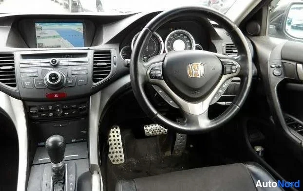 Black Honda Accord 2009, cockpit, photo 4