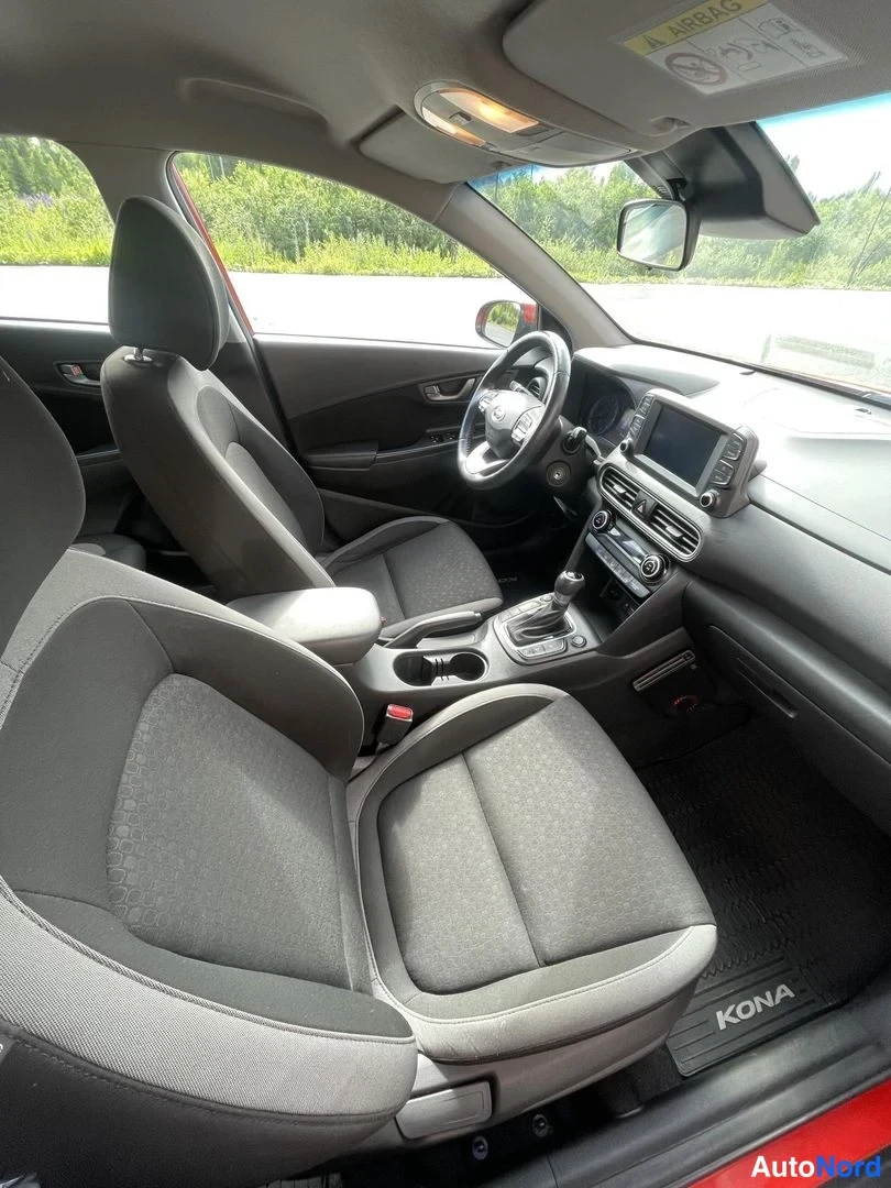 Red Hyundai Kona 2019, cockpit, photo 15