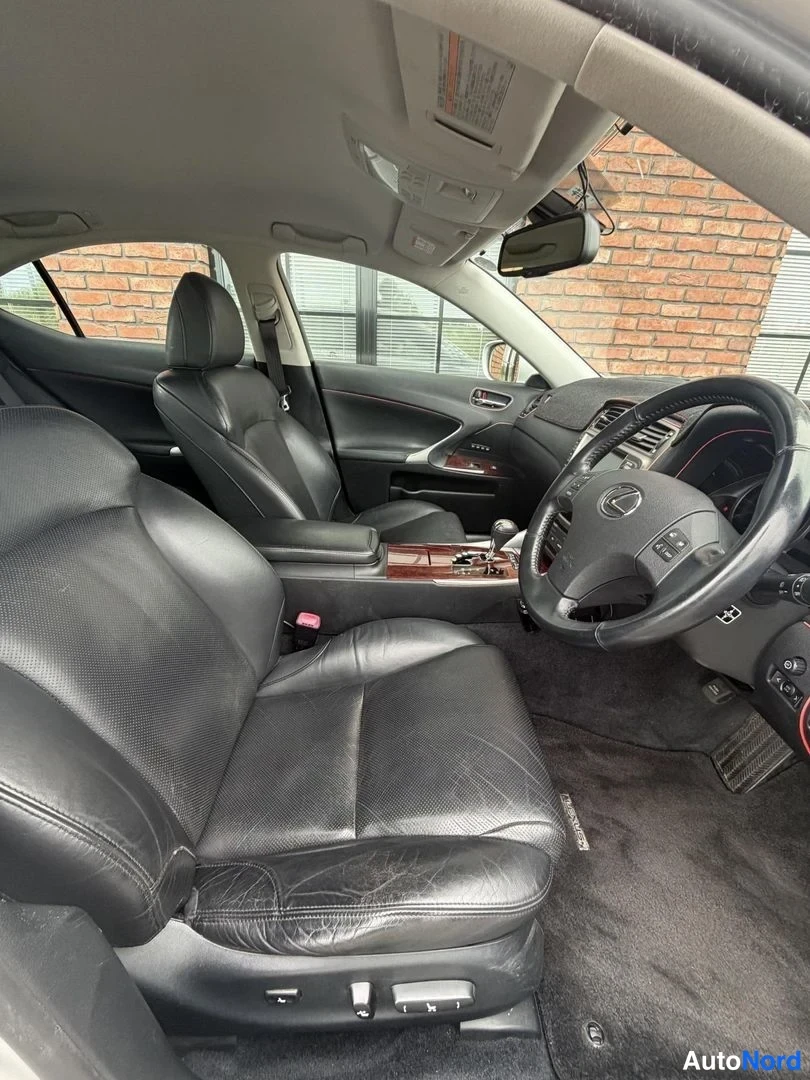 Grey Lexus IS 350 2005, front seats, photo 17
