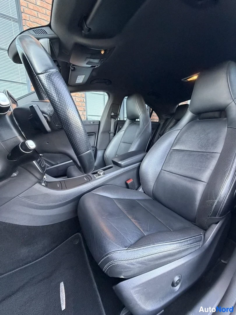 Black Mercedes-Benz CLA 220 CDI 2014, front seats, photo 18