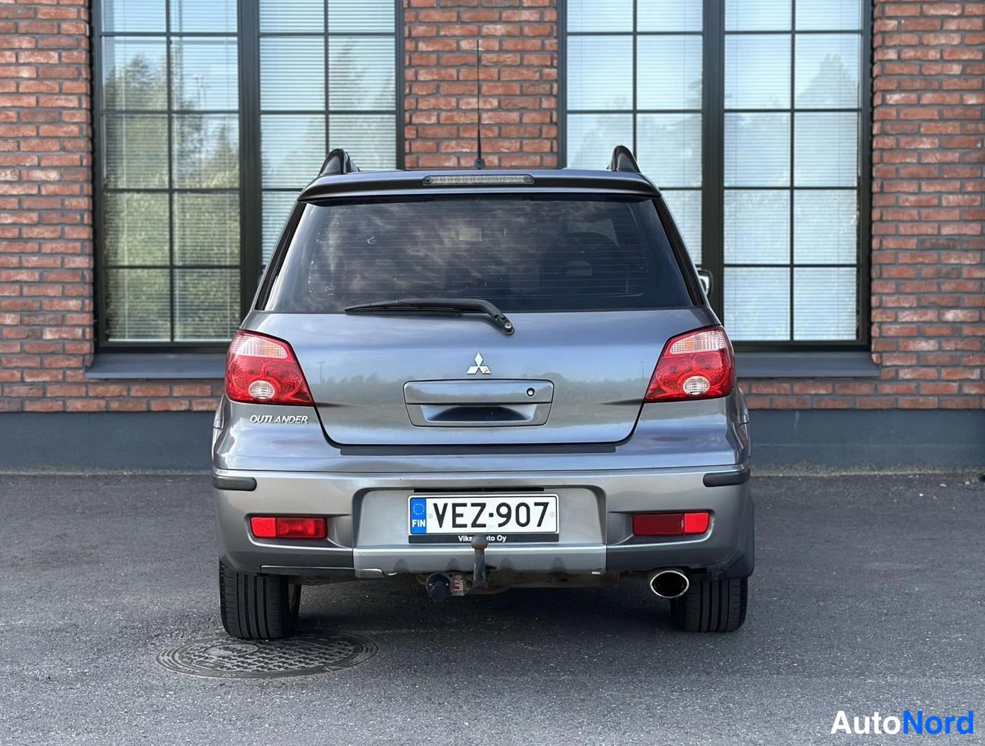 Grey Mitsubishi Outlander 2005, rear, photo 12