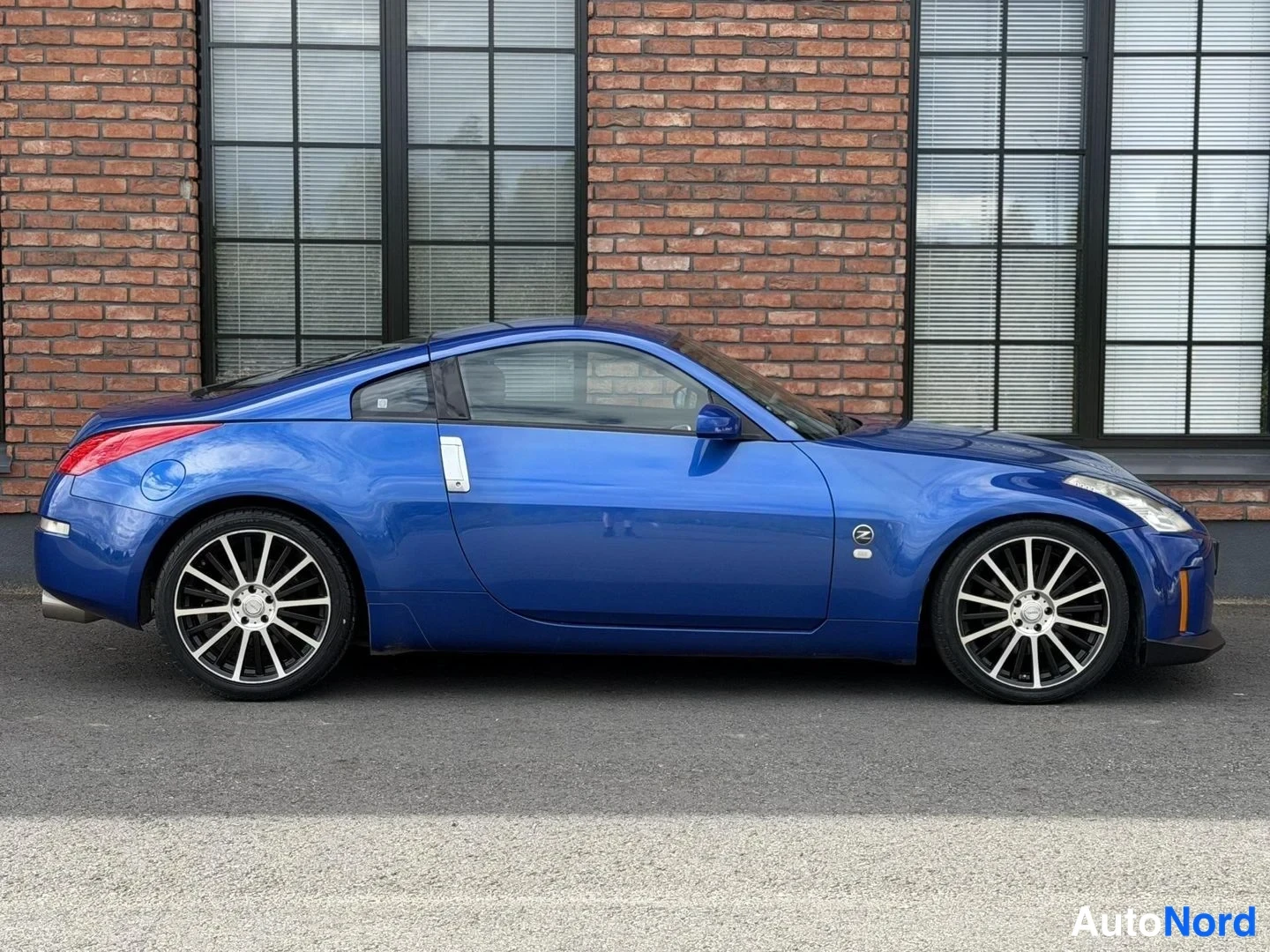 Blue Nissan 350Z 2007, side, photo 6