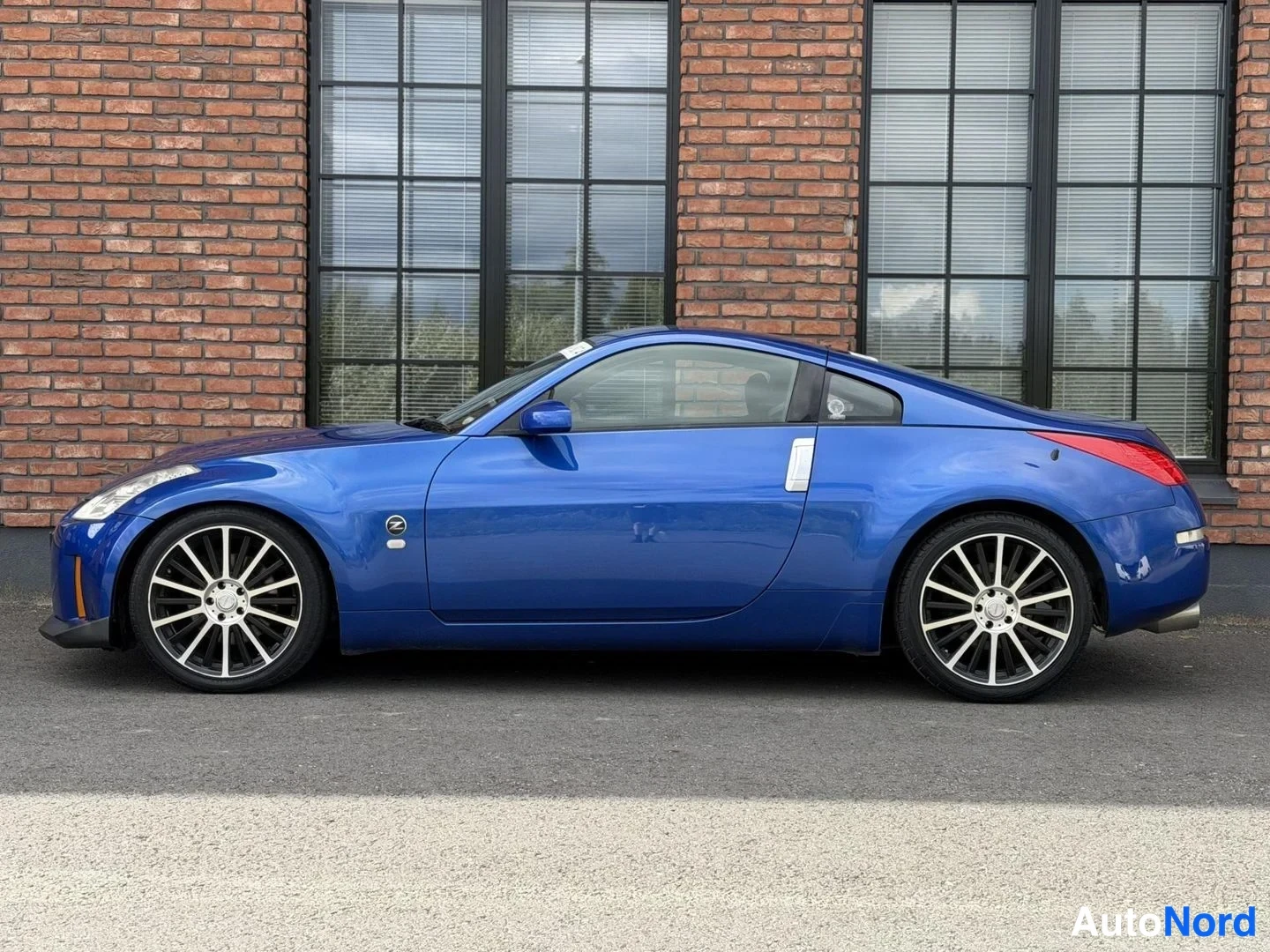 Blue Nissan 350Z 2007, side, photo 7