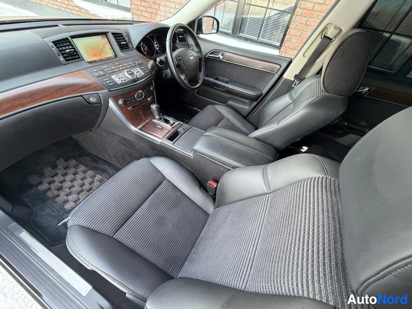 Black Nissan Fuga 2008, cockpit, photo 14