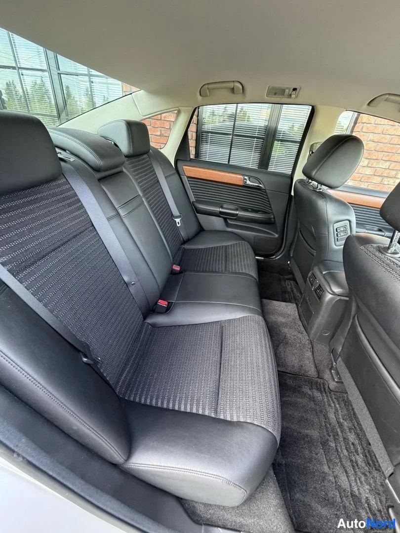 Silver Nissan Fuga 2005, rear seats, photo 19
