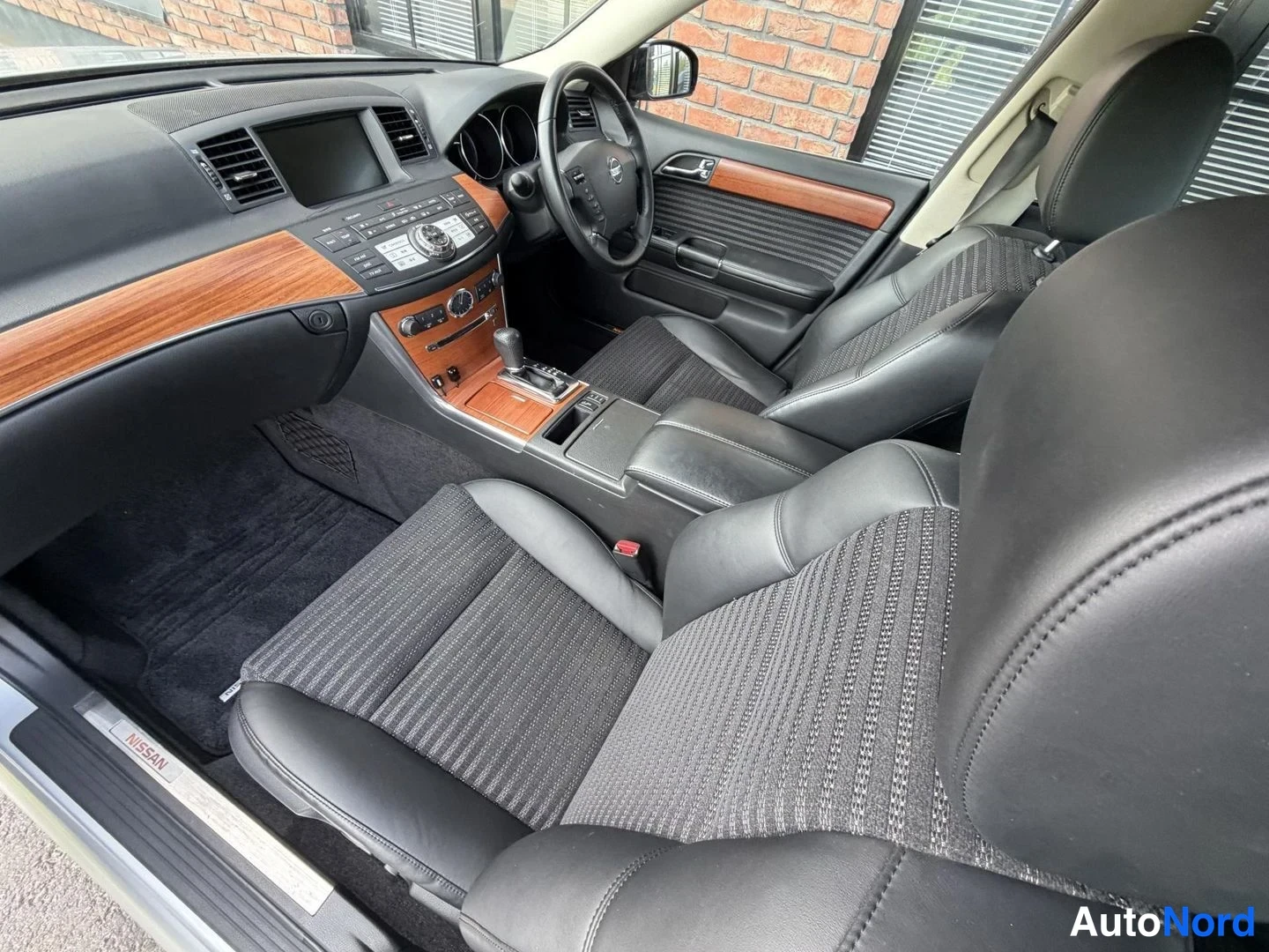 Silver Nissan Fuga 2005, cockpit, photo 14