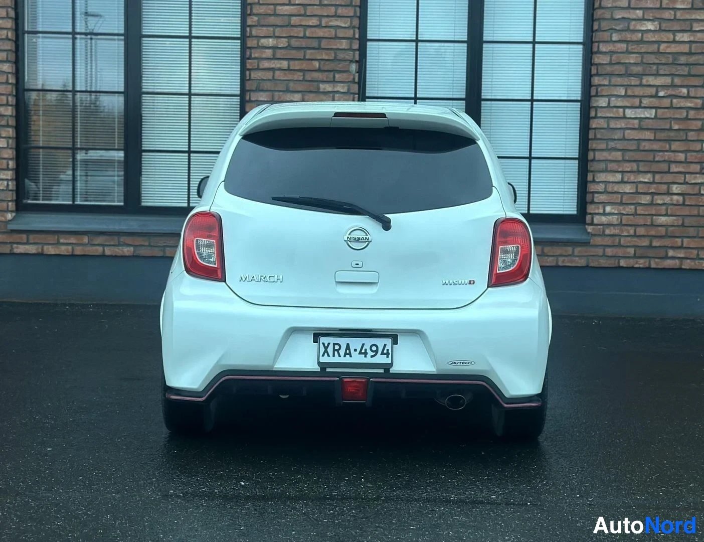 White Nissan Micra 2015, rear, photo 12