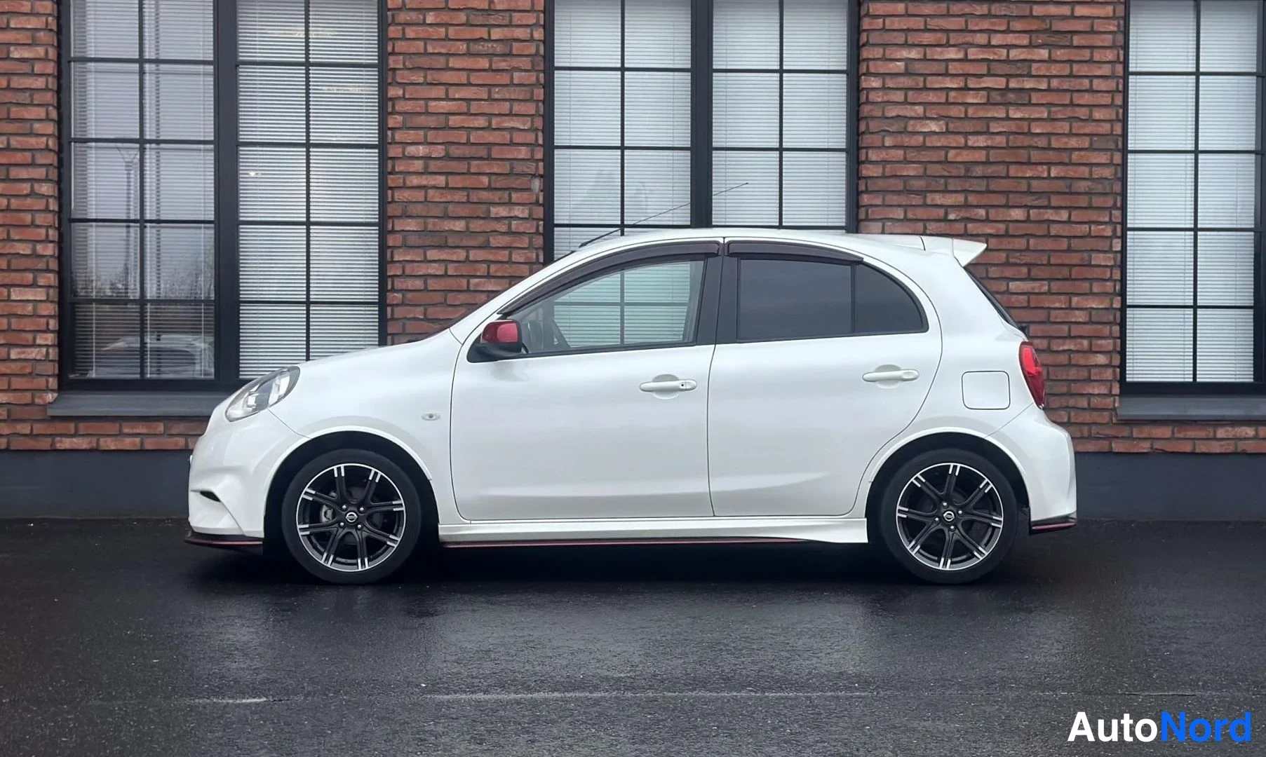White Nissan Micra 2015, front three-quarter, nose to the left, photo 3