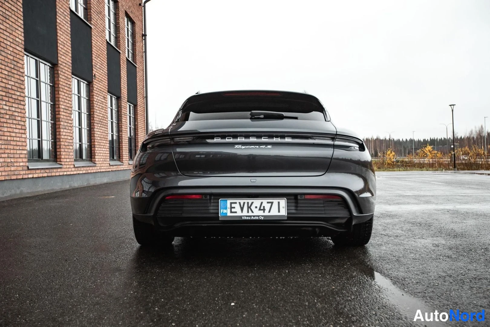 Grey Porsche Taycan 2023, rear, photo 15