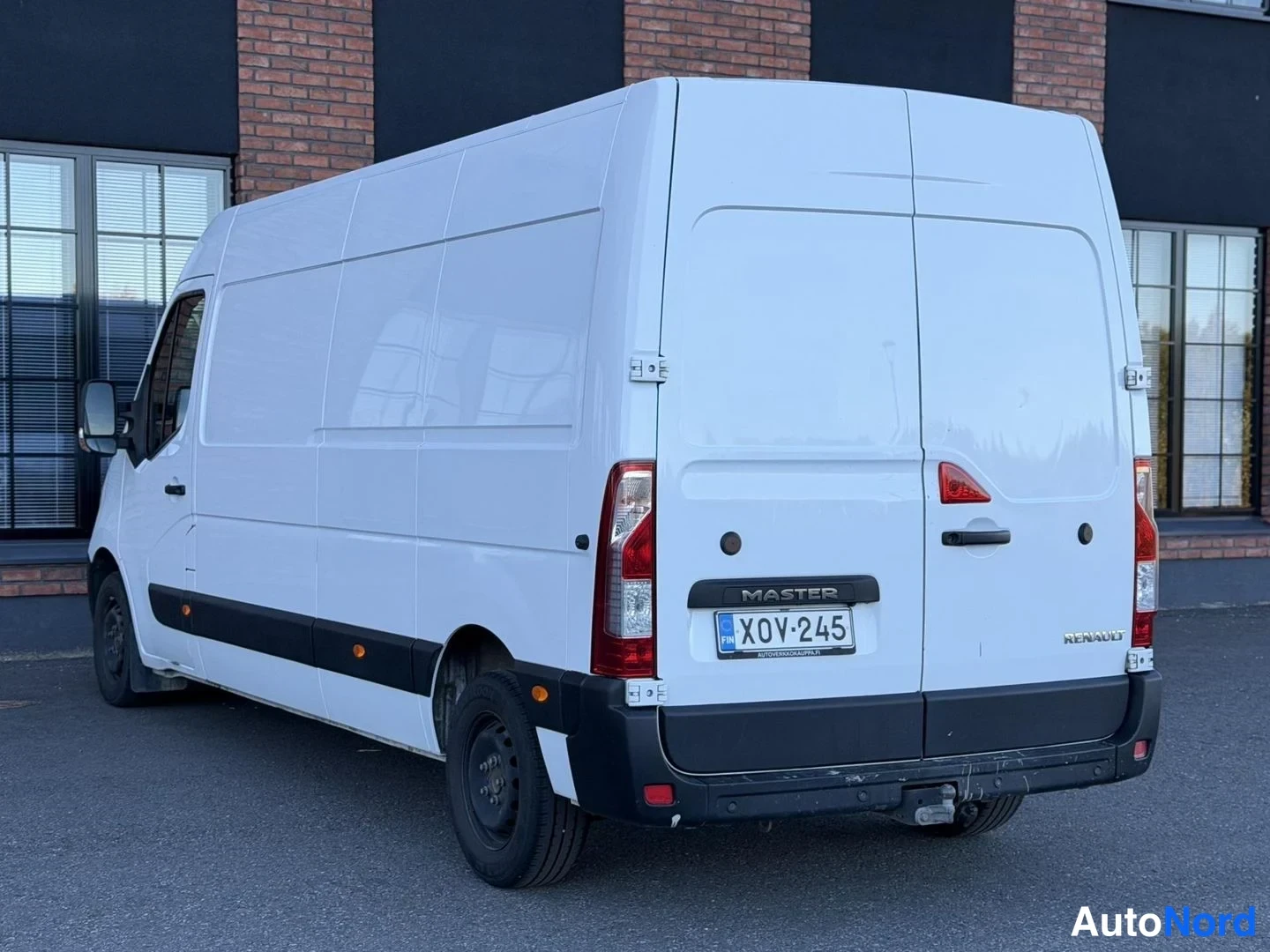 White Renault Master 2018, rear, photo 10