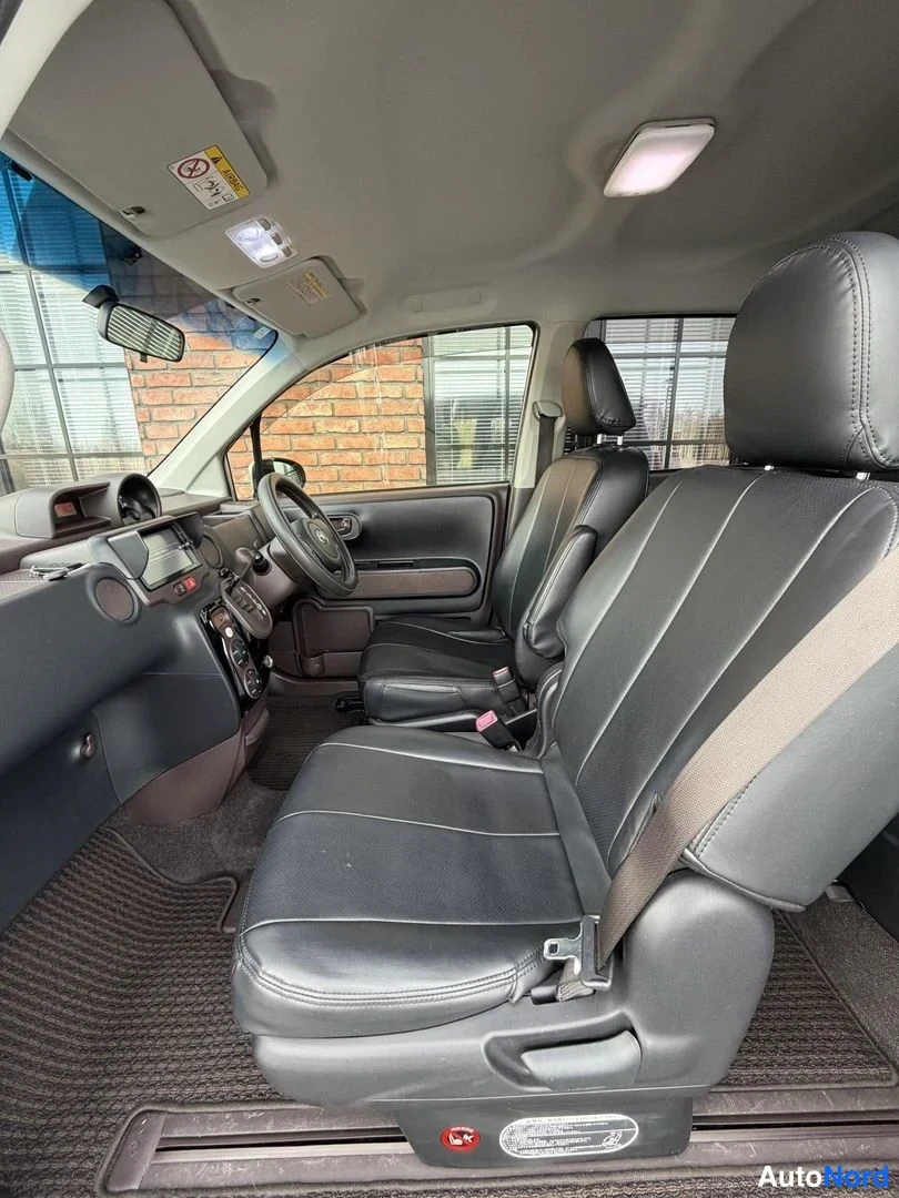 Silver Toyota BB 2013, cockpit, photo 16
