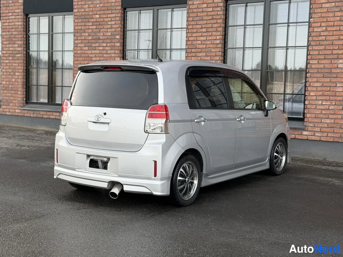 Silver Toyota BB 2013, rear three-quarter, photo 10