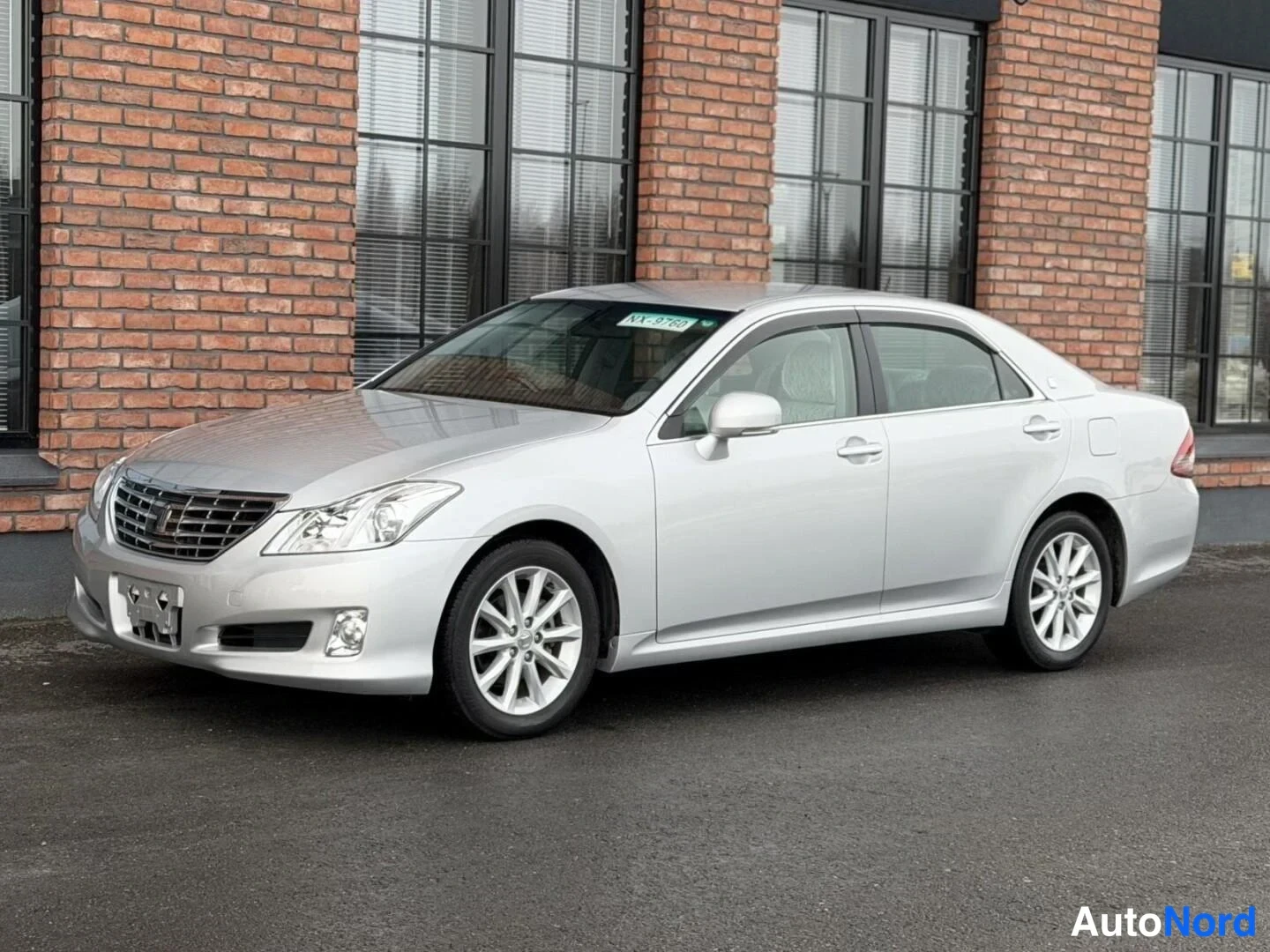Toyota Crown 2,5 GRS200 Royal Saloon 2009