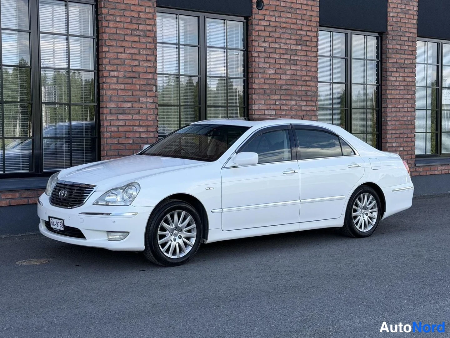 Toyota Crown Majesta C TYPE F PACKAGE 2004