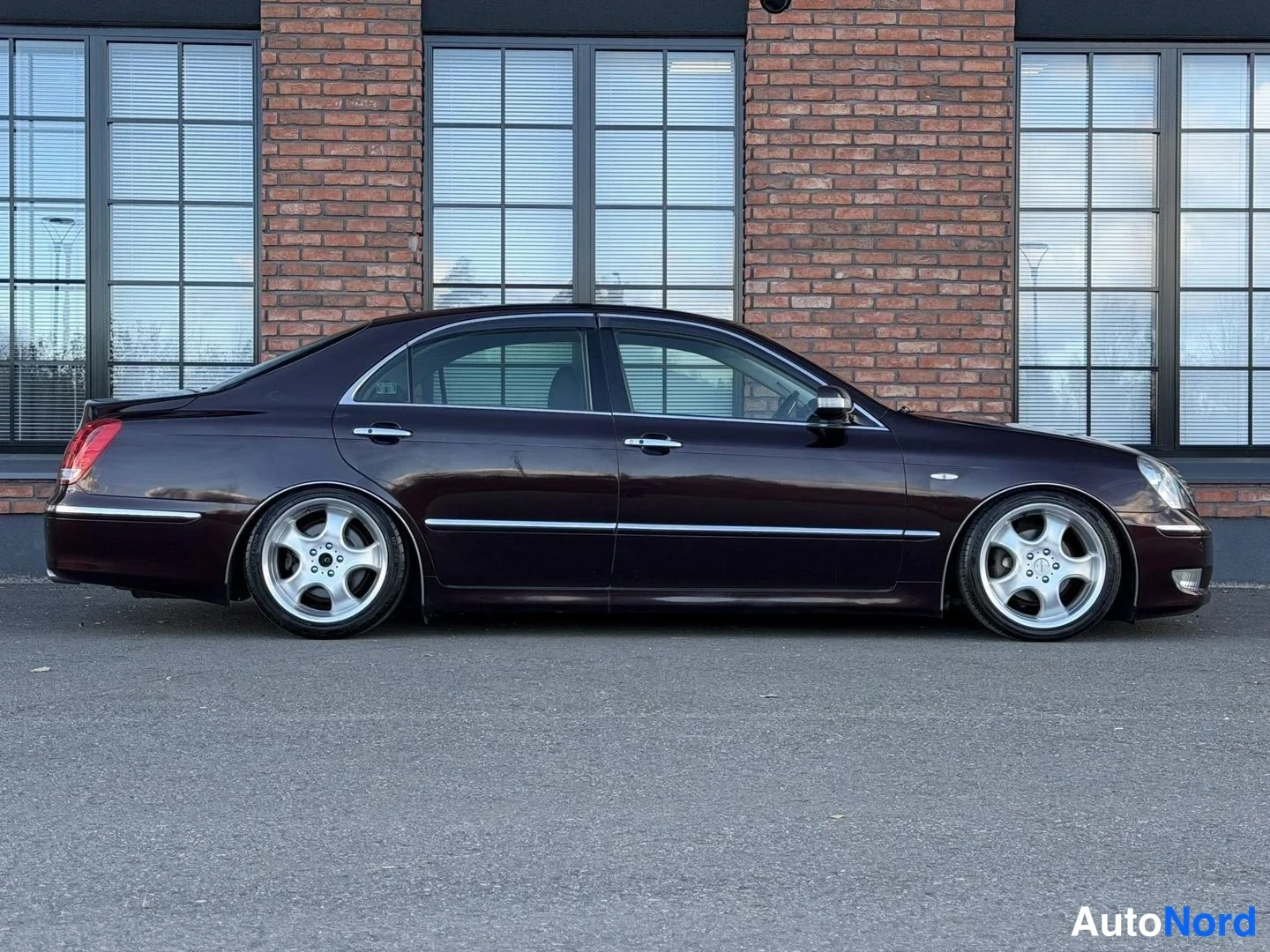 Purple Toyota Crown 2004, side, photo 7
