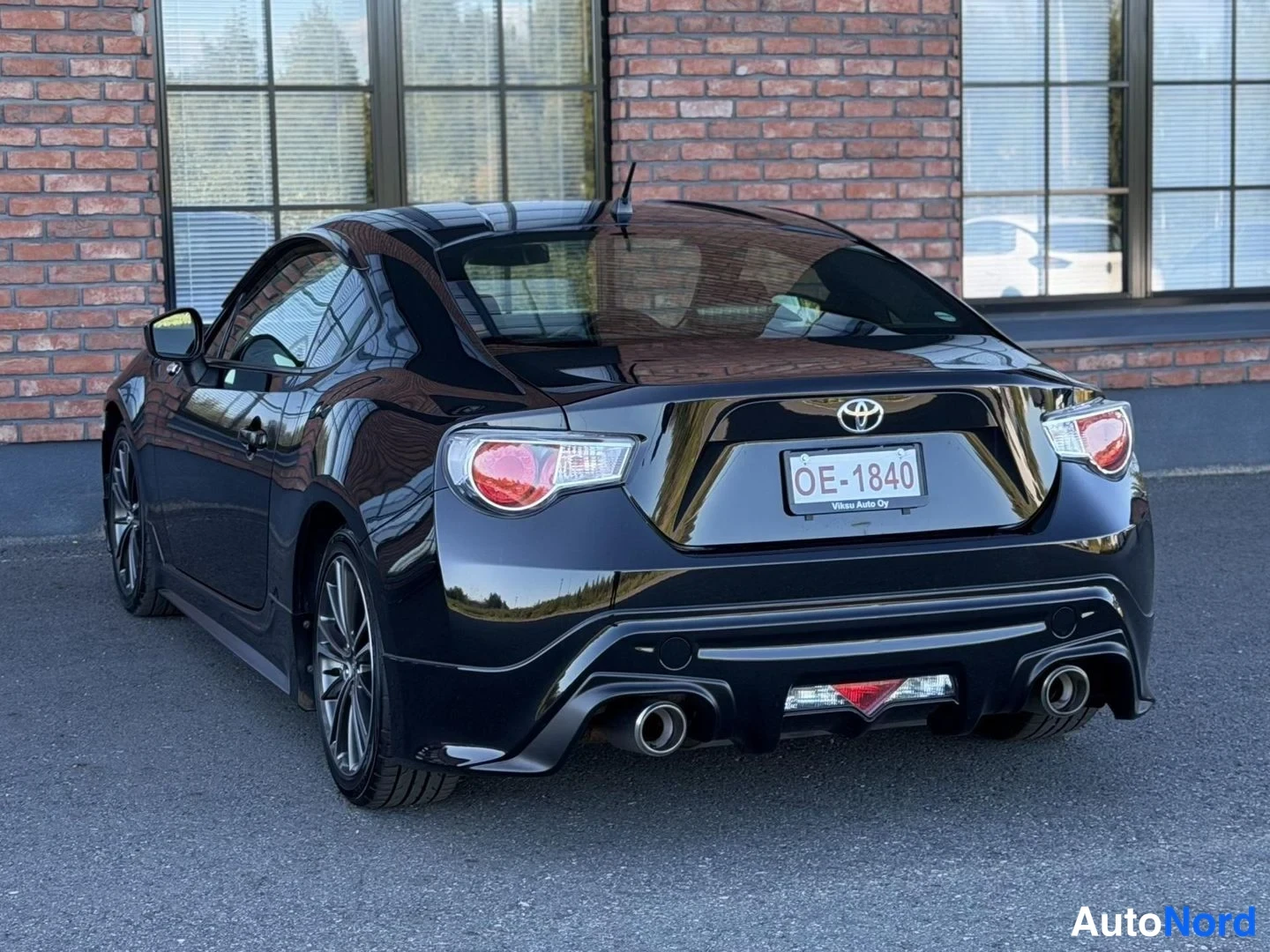 Black Toyota GT86 2013, rear three-quarter, photo 10