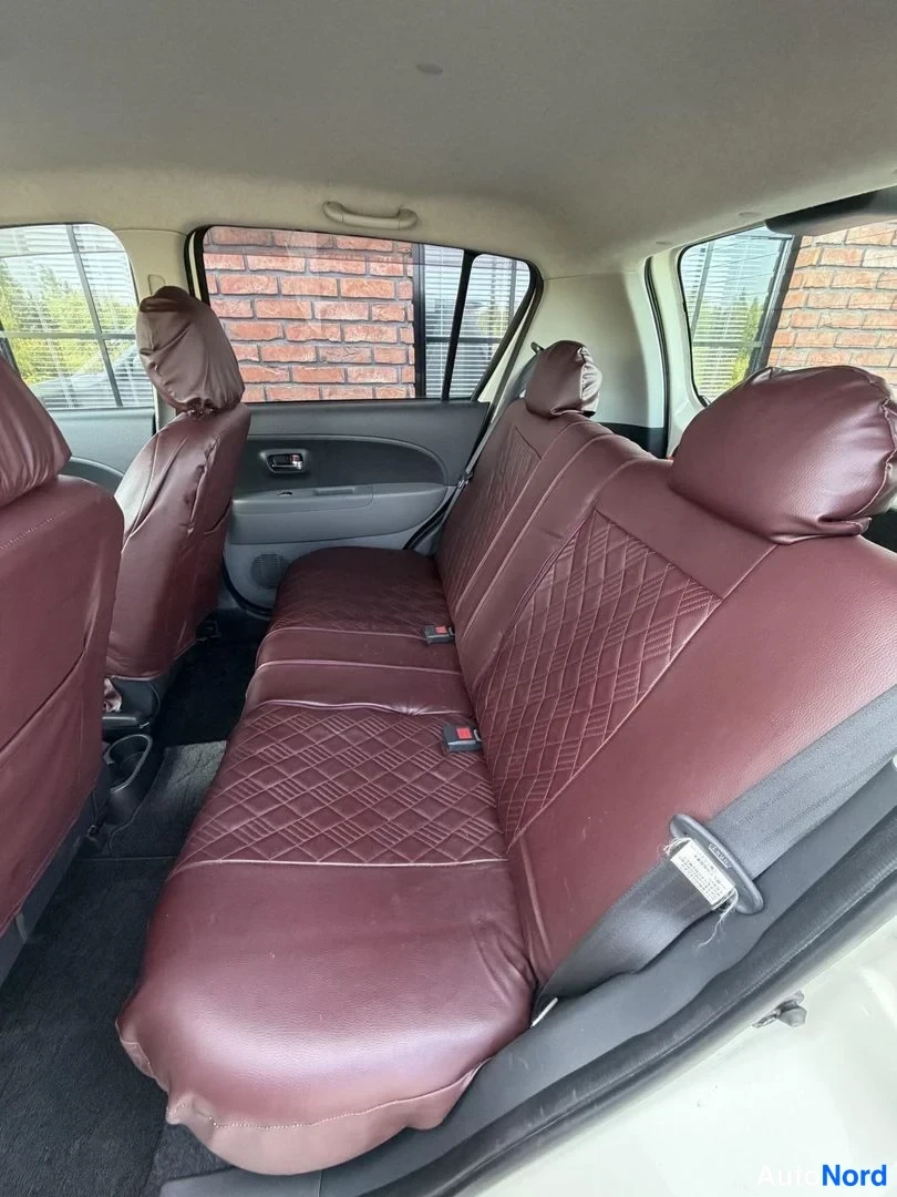 White Toyota Passo 2007, rear seats, photo 16