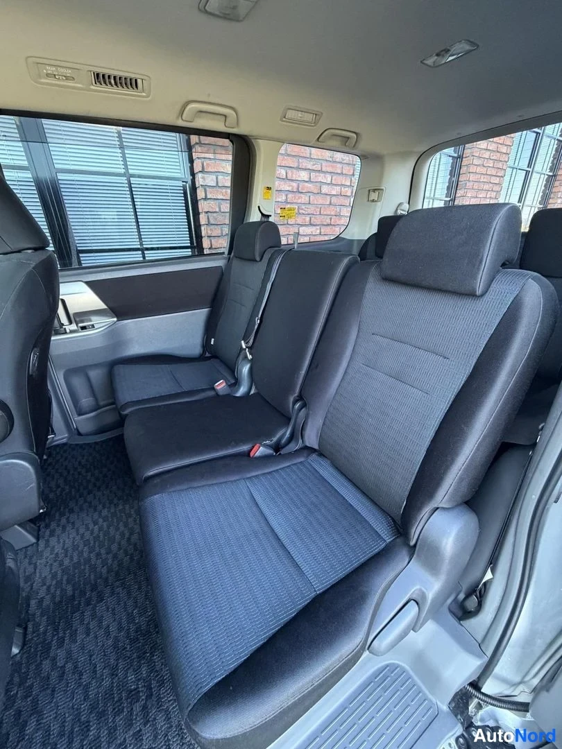 White Toyota Voxy 2008, rear seats, photo 21