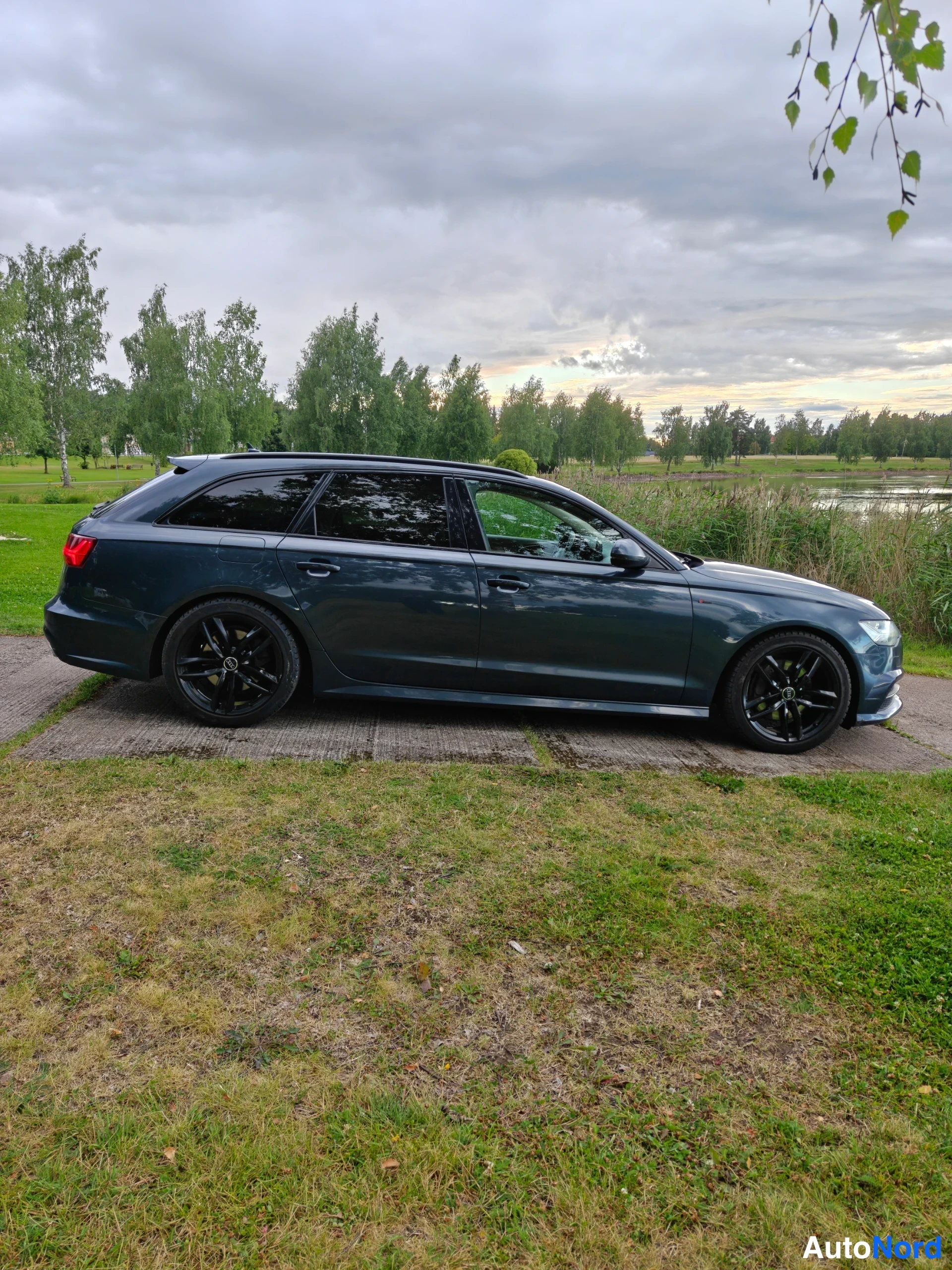 Harmaa Audi A6 2015, etuviisto, keula oikealle, kuva 4