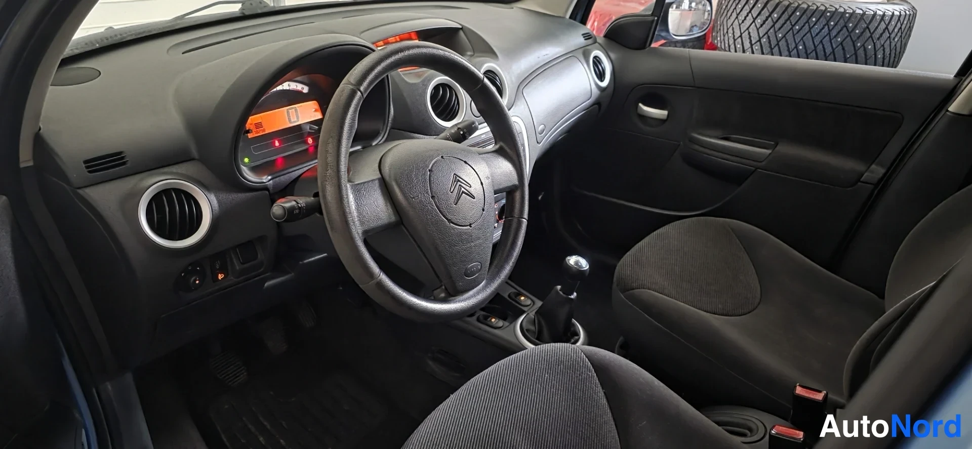 Blue Citroen C3 2008, cockpit, photo 9