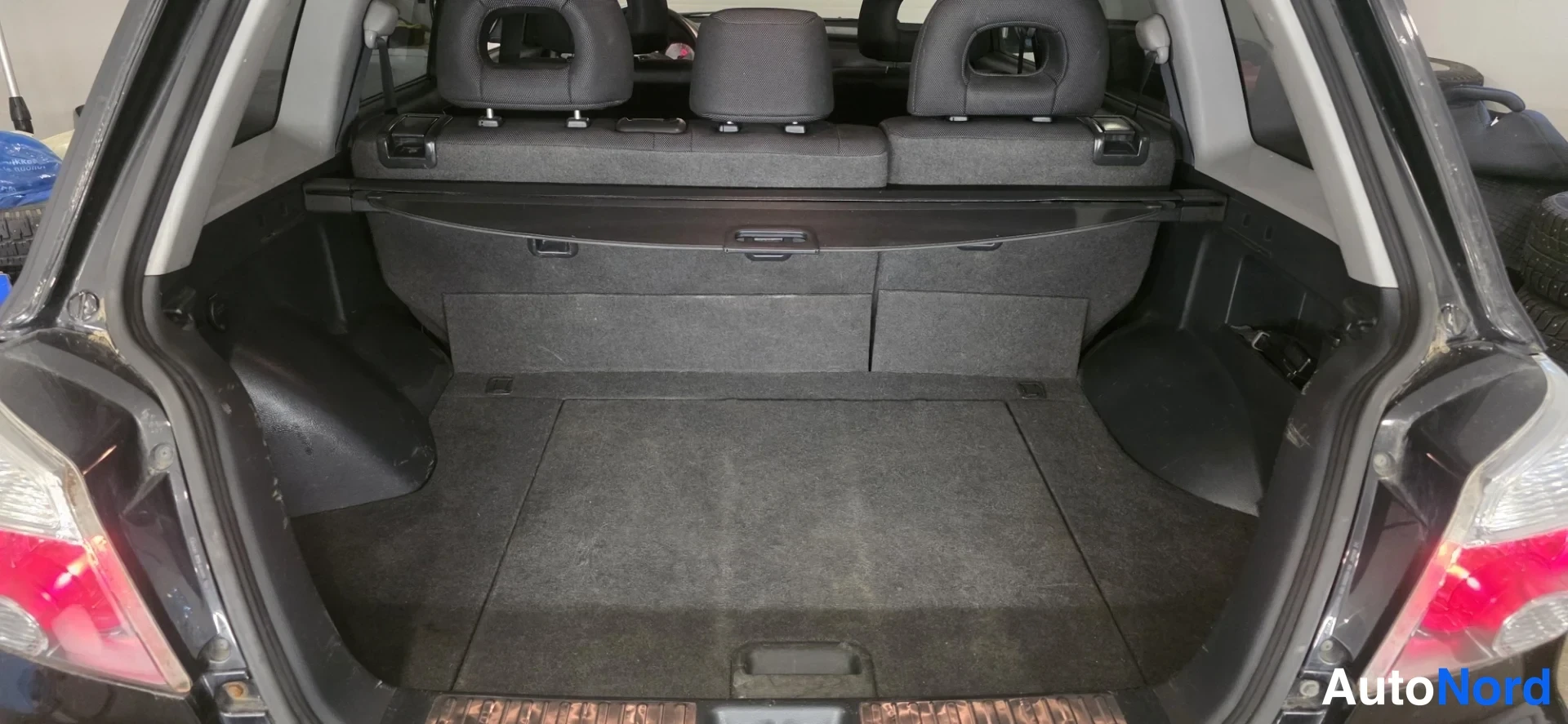 Black Mitsubishi Outlander 2006, boot, photo 15