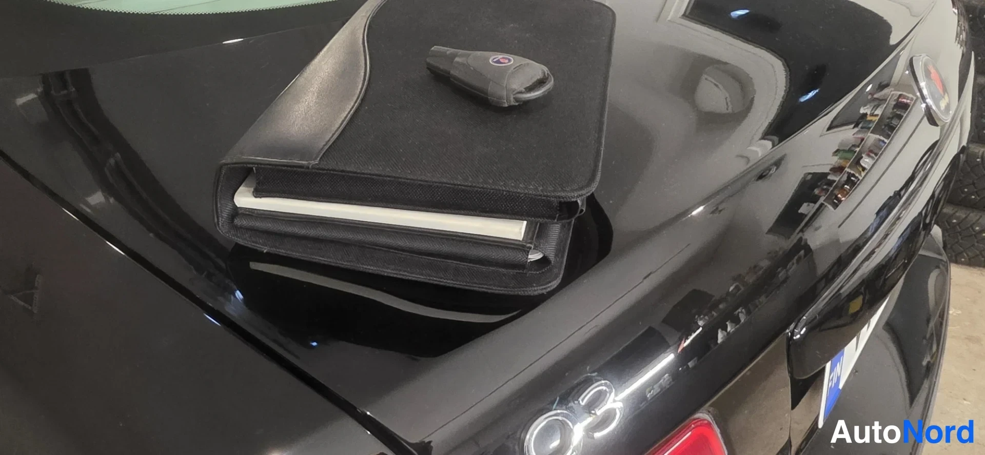 Black Saab 9-3 2004, detail, photo 17