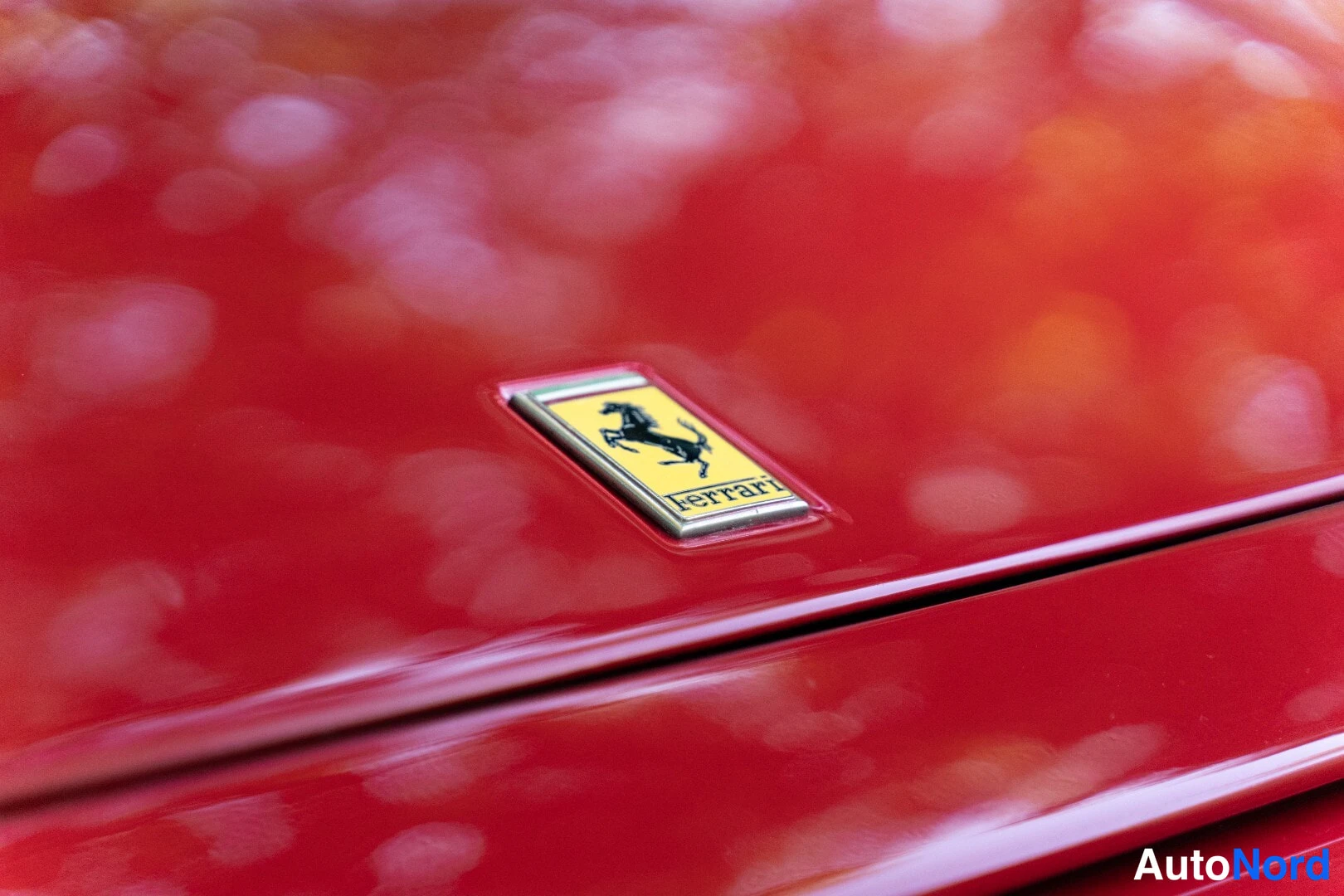 Red Ferrari 348 1991, detail, photo 13