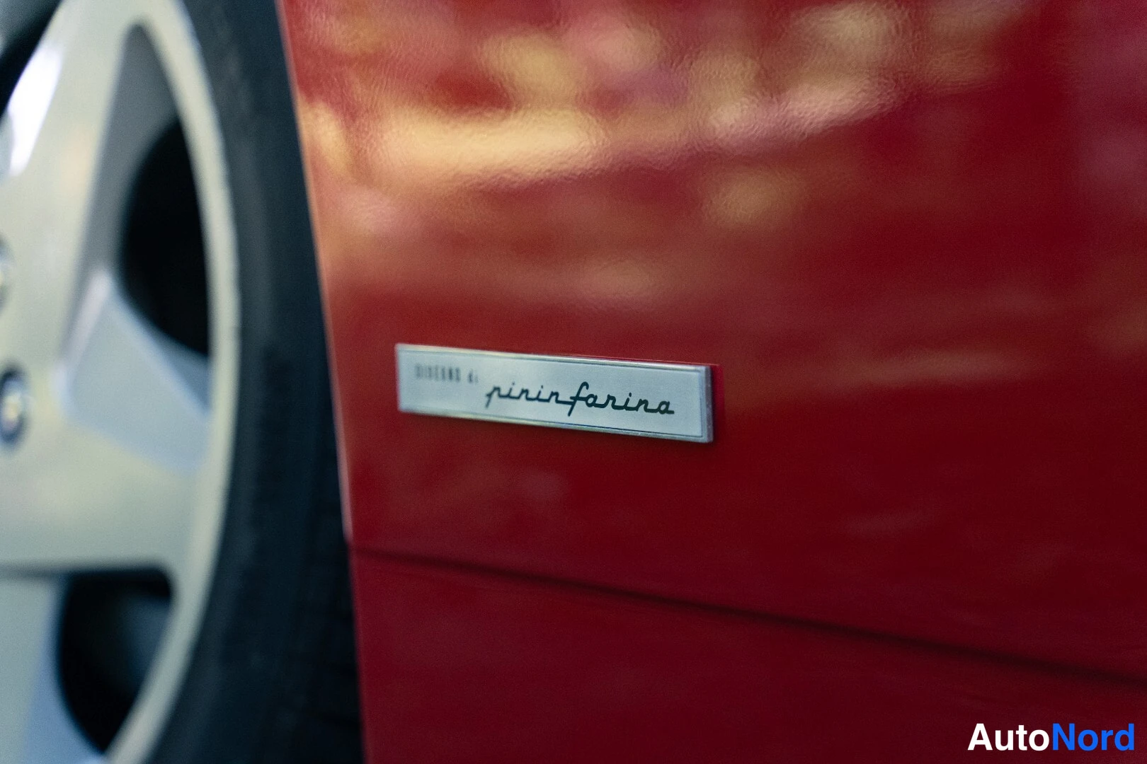 Red Ferrari 348 1991, detail, photo 14